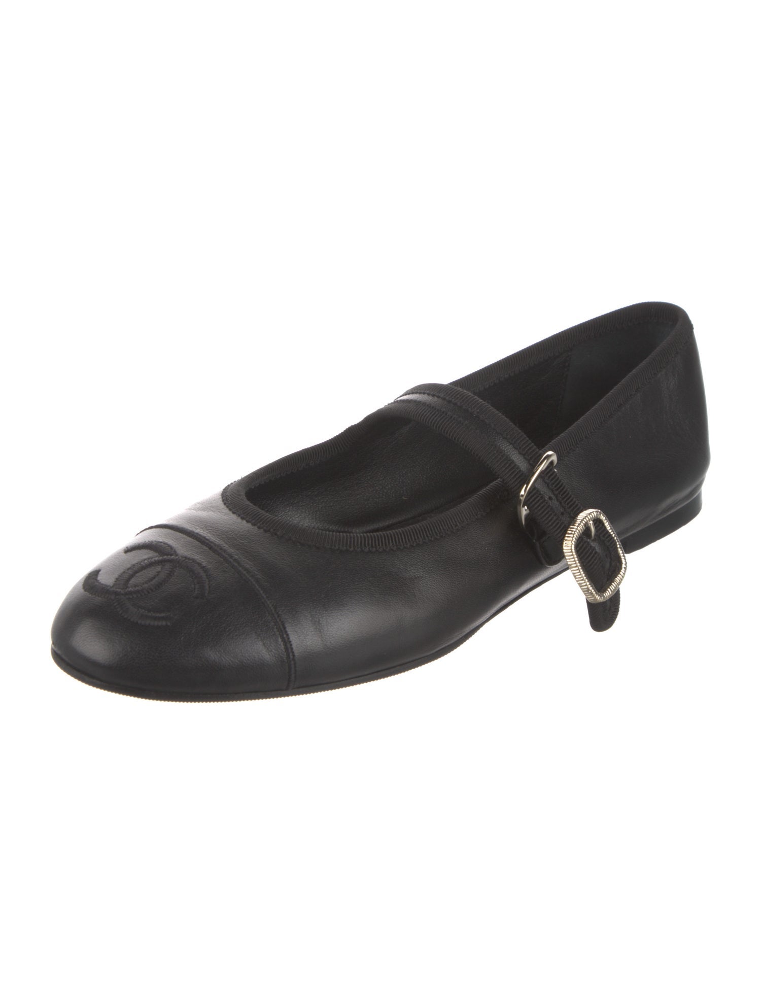Chanel Interlocking CC Logo Leather Ballet Flats