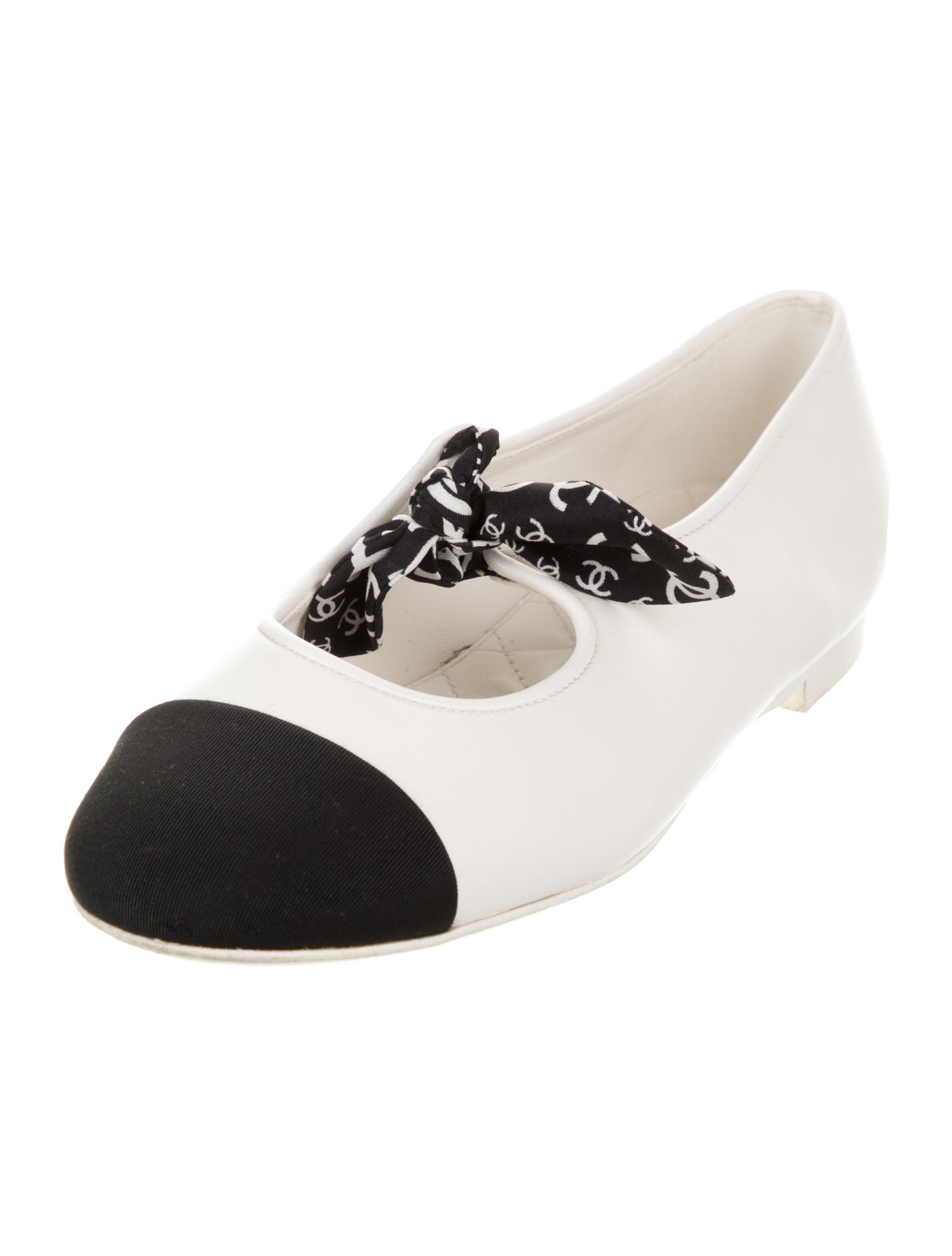 Chanel 2025 Interlocking CC Logo Mary Jane Flats