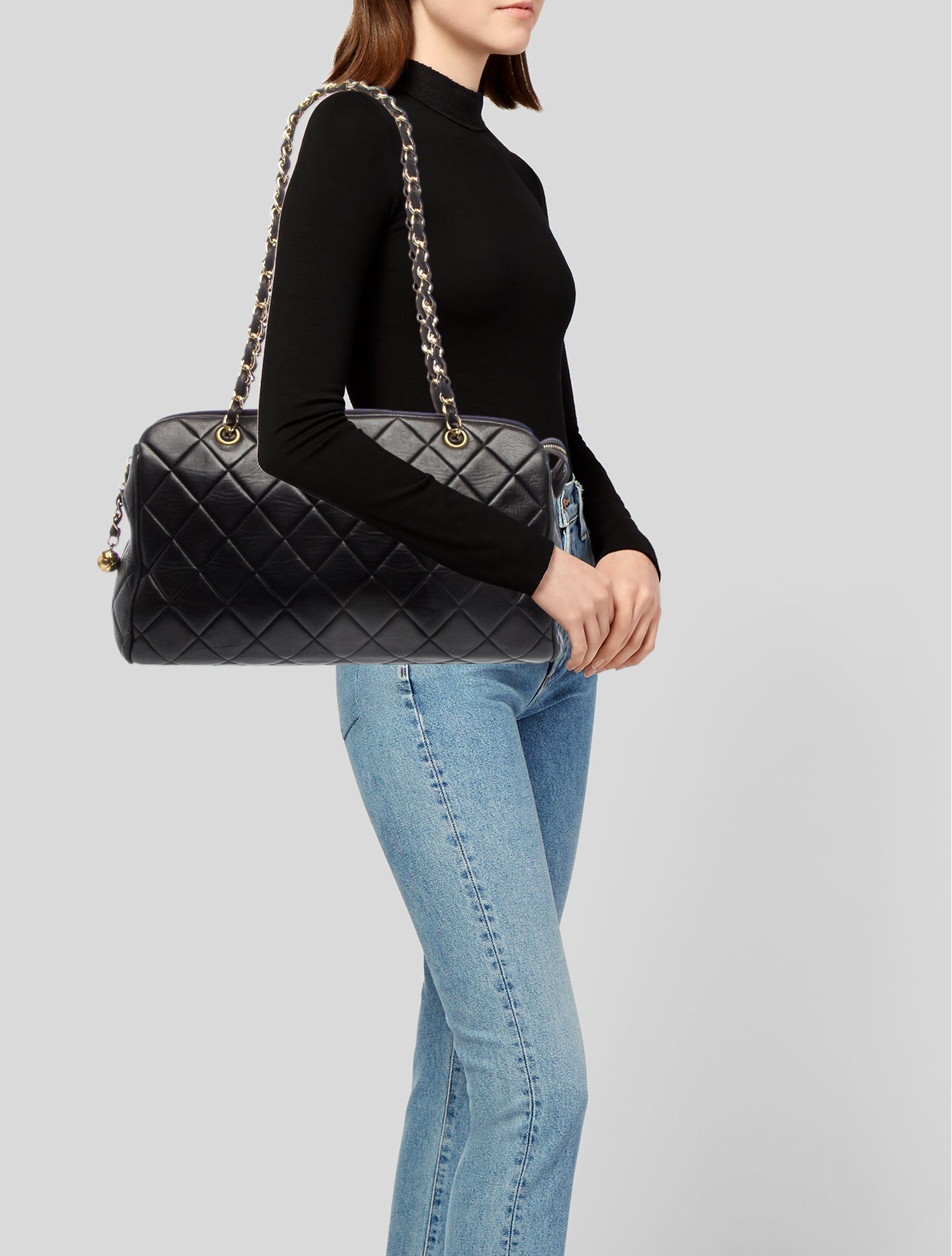 Chanel Quilted Chain Shoulder Bag lisa