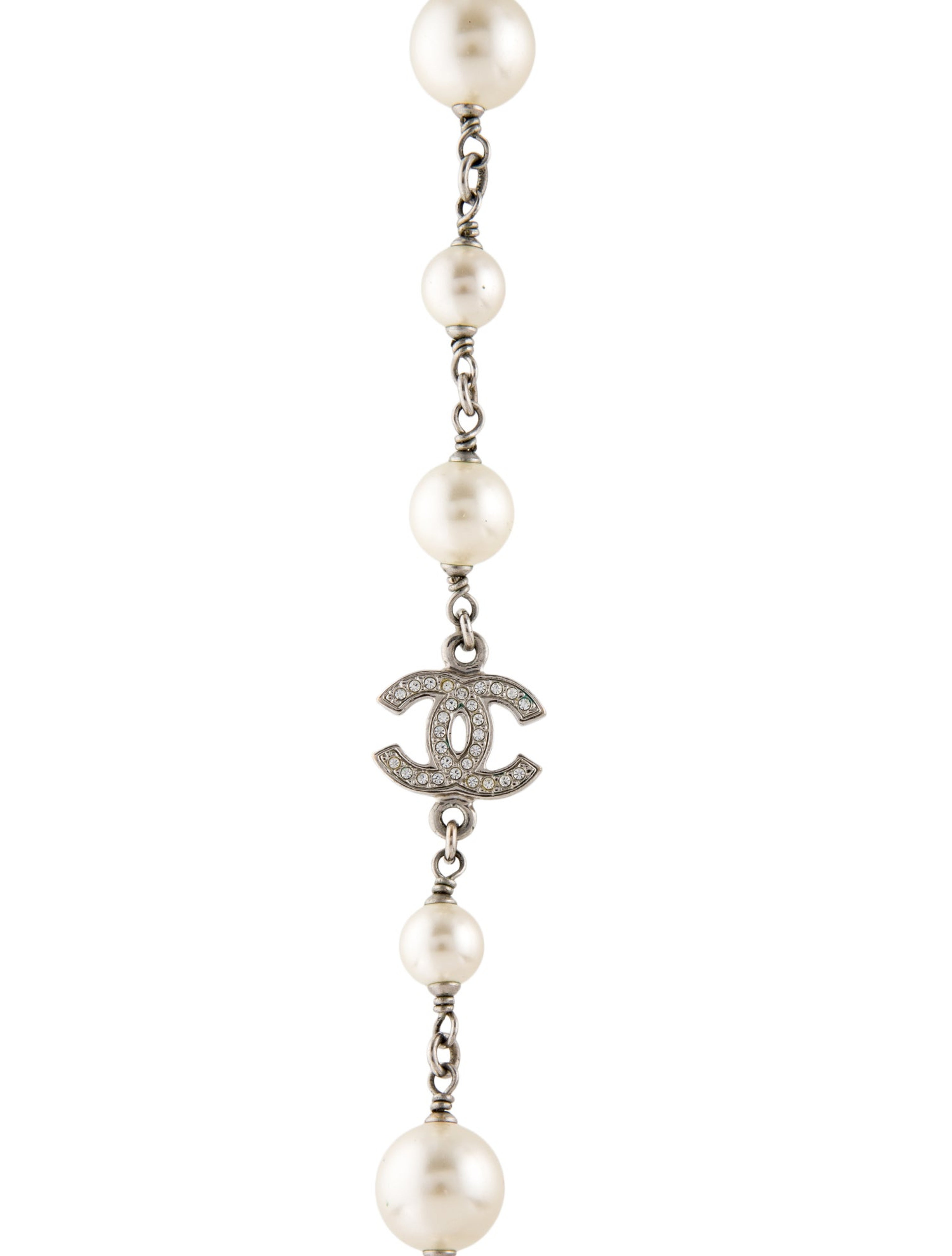 Faux Pearl & Strass CC Station Necklace