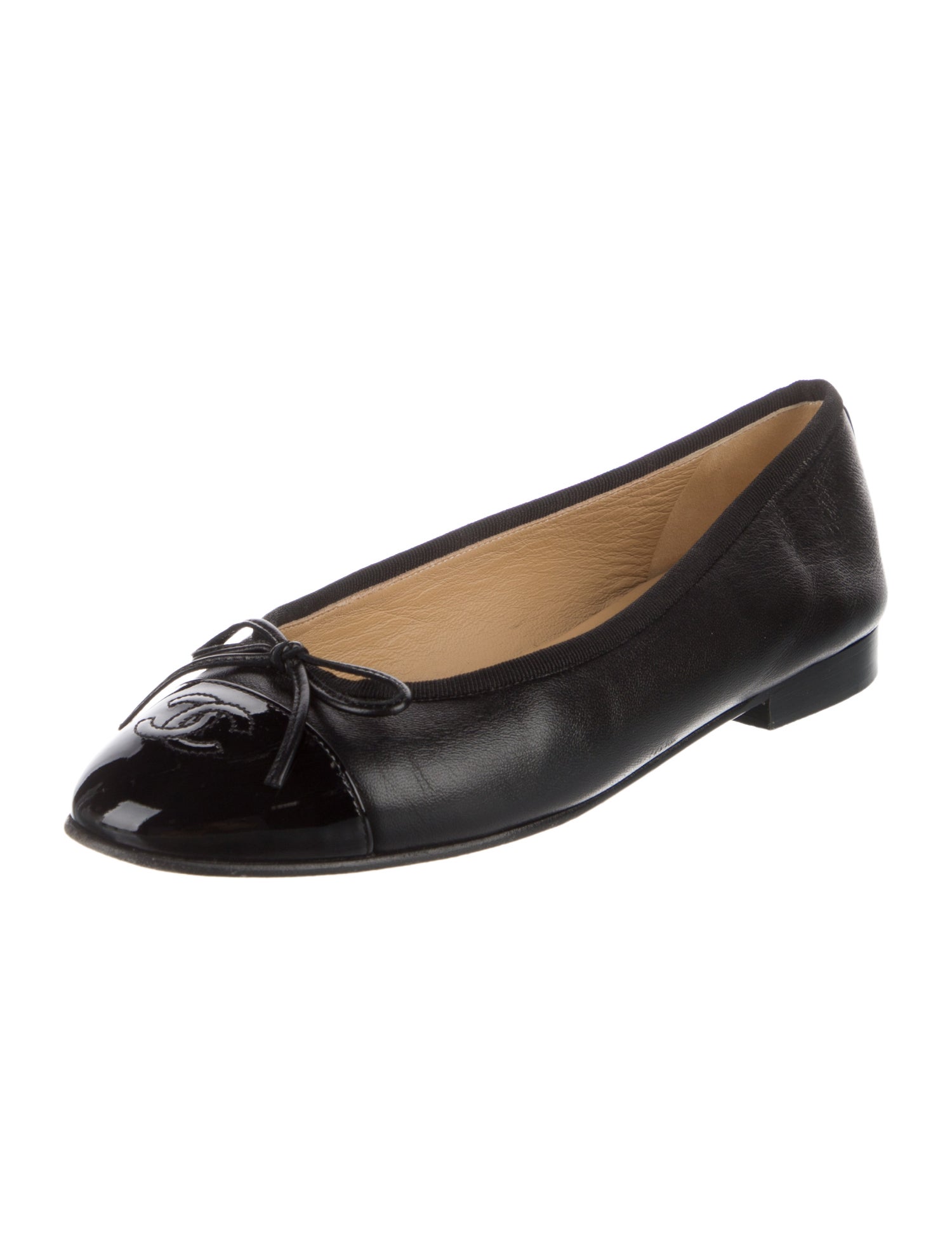 Chanel Interlocking CC Logo Leather Ballet Flats