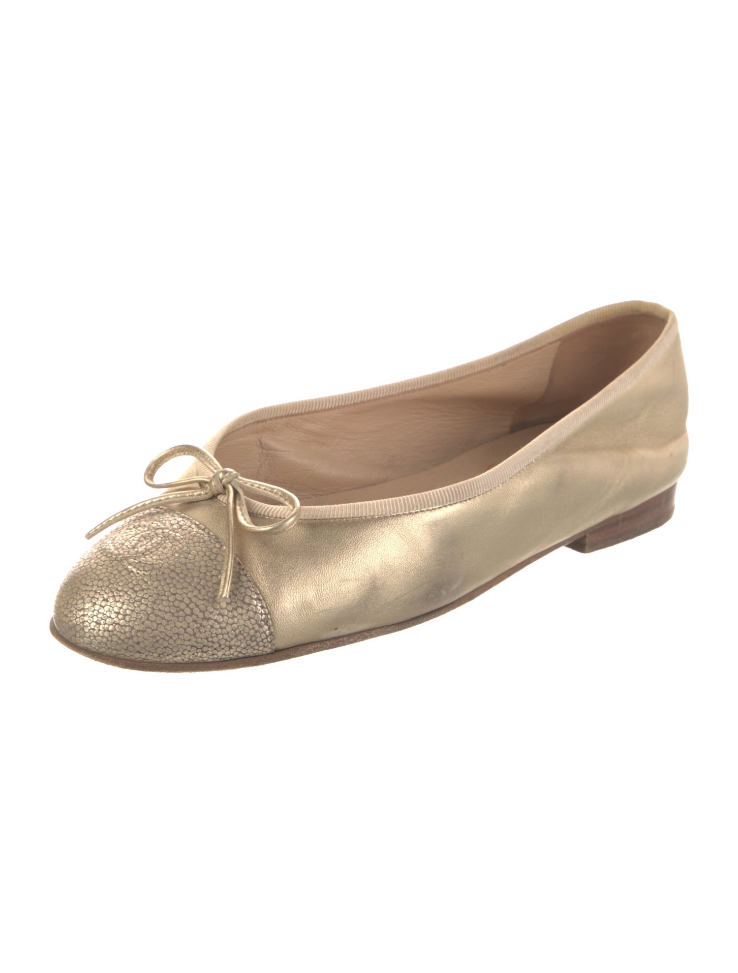 Chanel Interlocking CC Logo Leather Ballet Flats