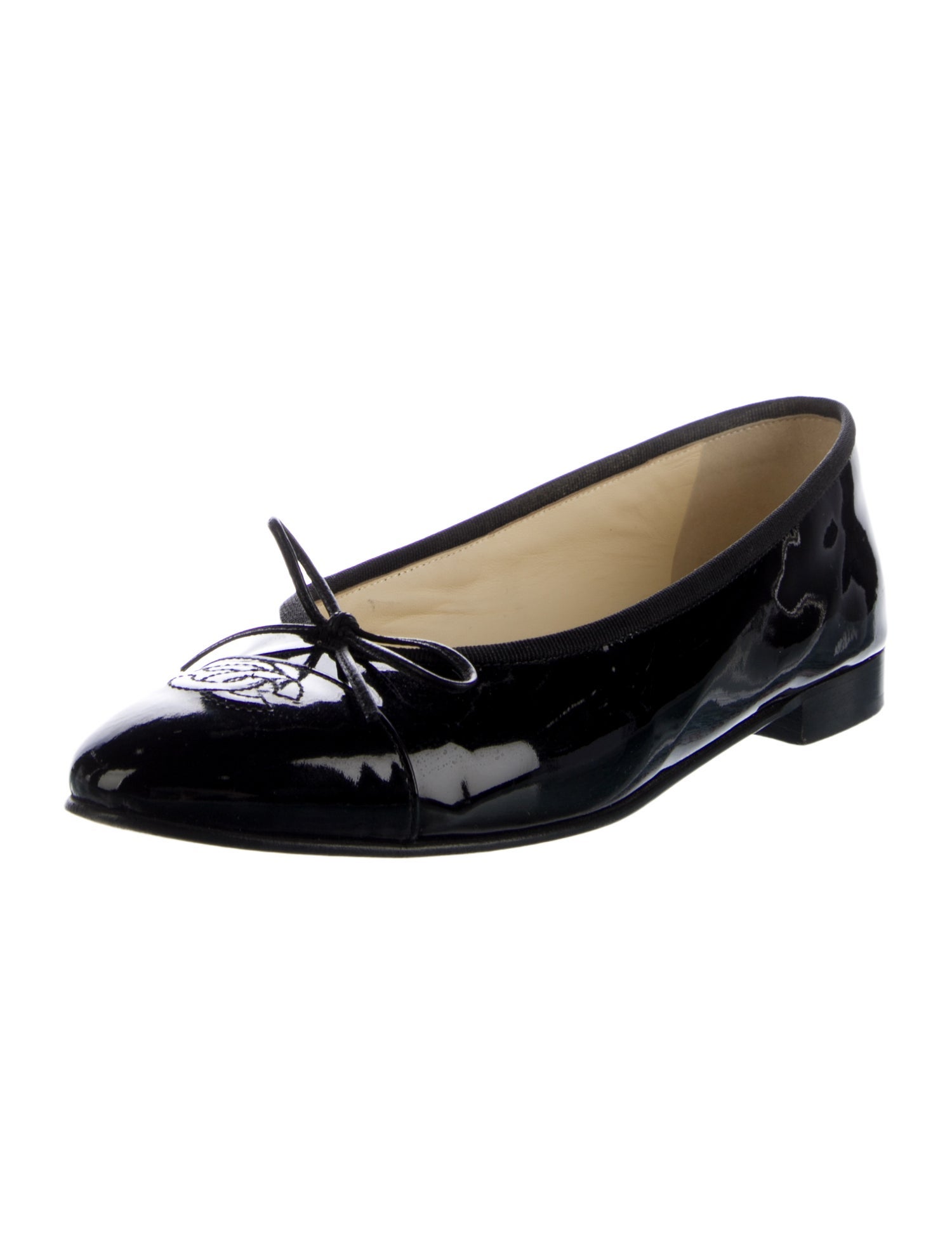 Chanel Interlocking CC Logo Patent Leather Ballet Flats