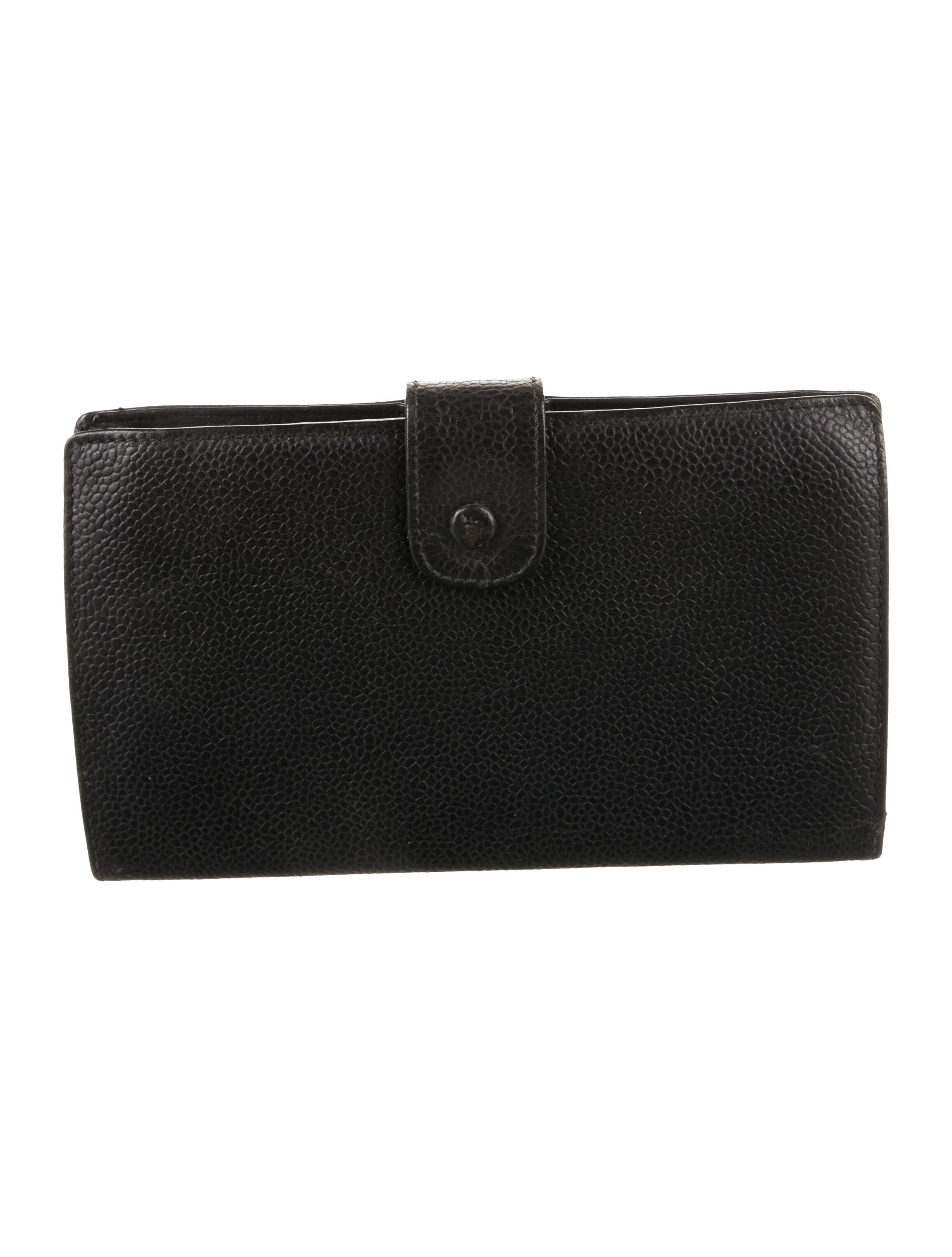 Chanel Vintage Timeless Compact French Purse French Purse