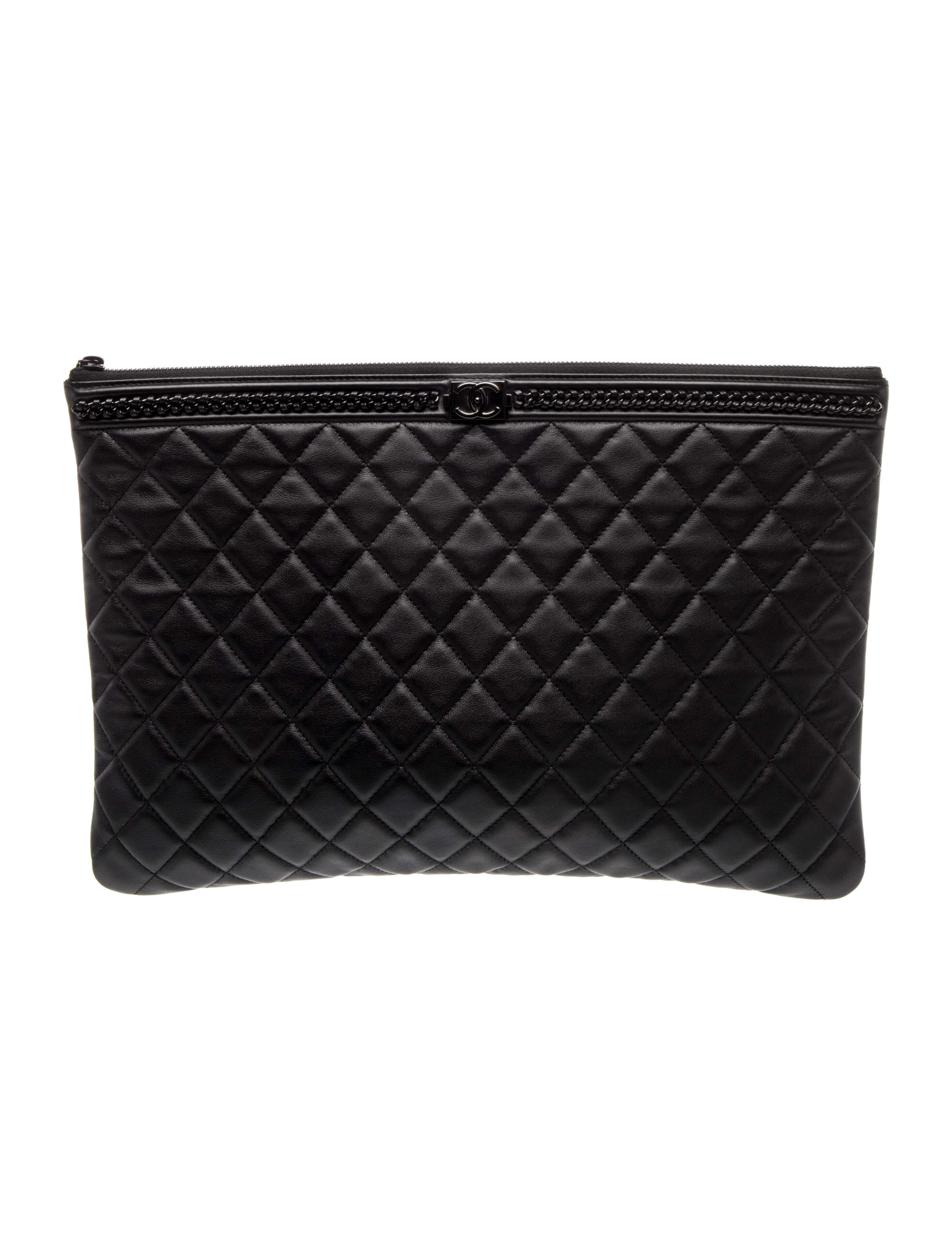 Chanel Large Boy Chain Around O-Case