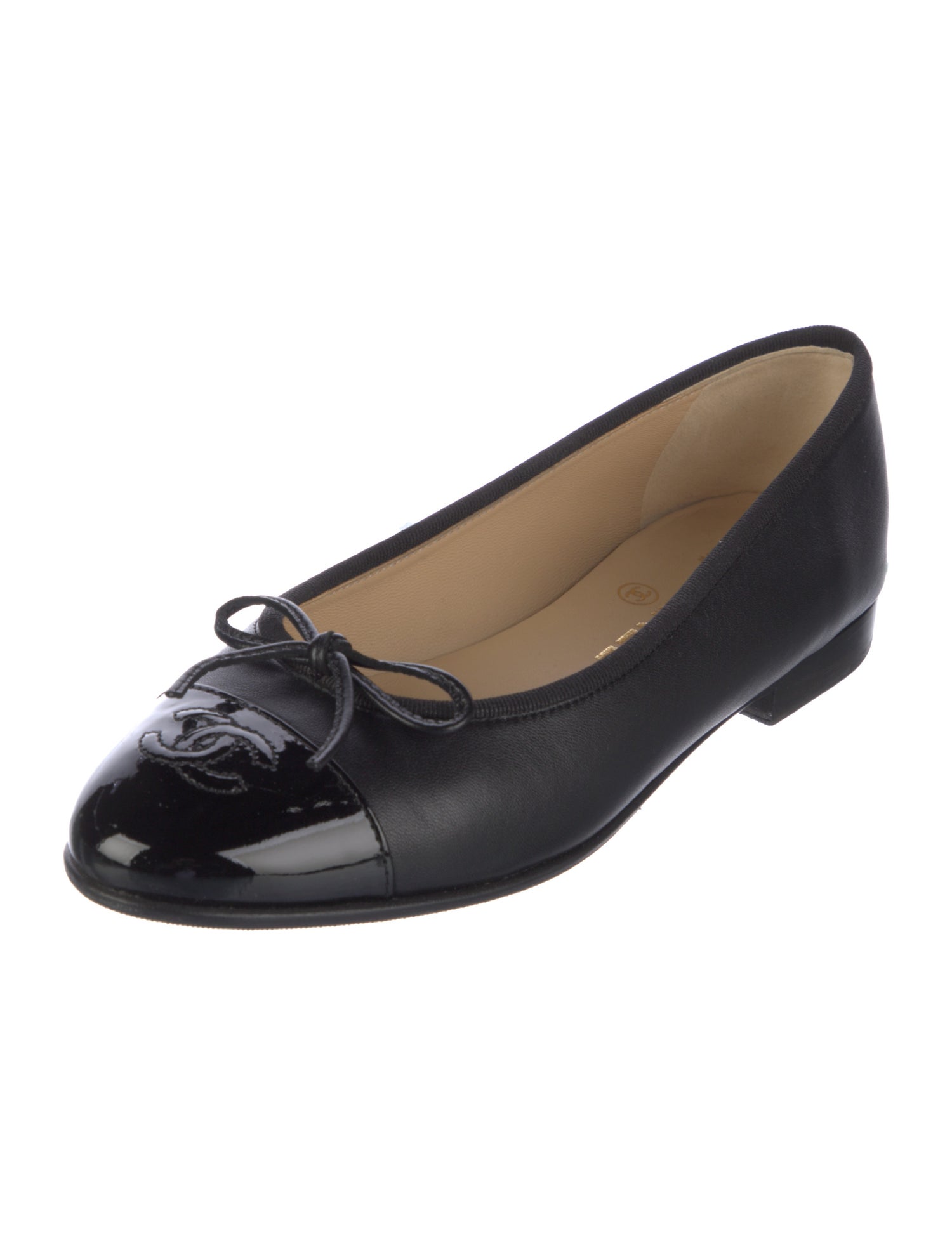Chanel Interlocking CC Logo Leather Ballet Flats