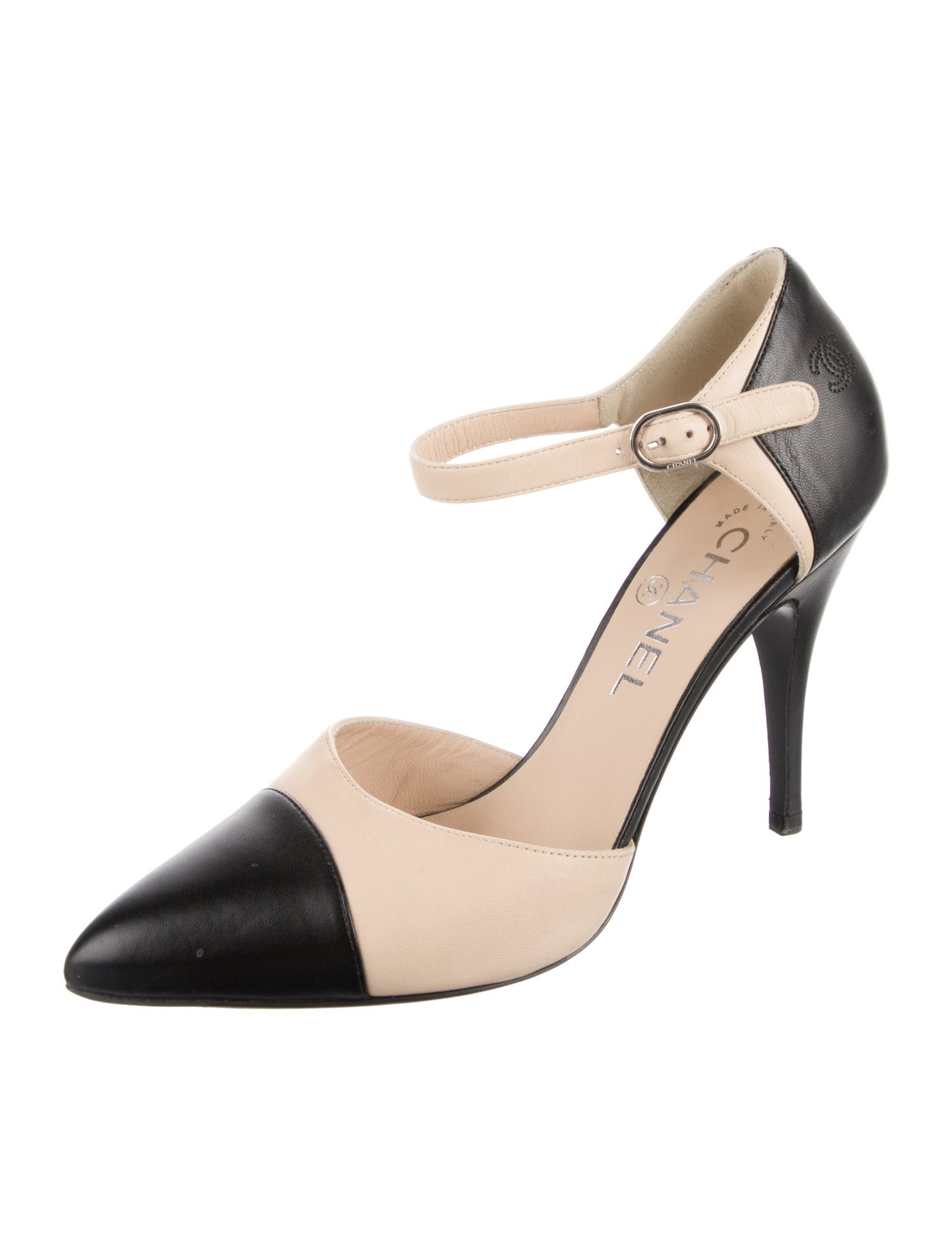 Chanel 2013 Interlocking CC Logo D'Orsay Pumps