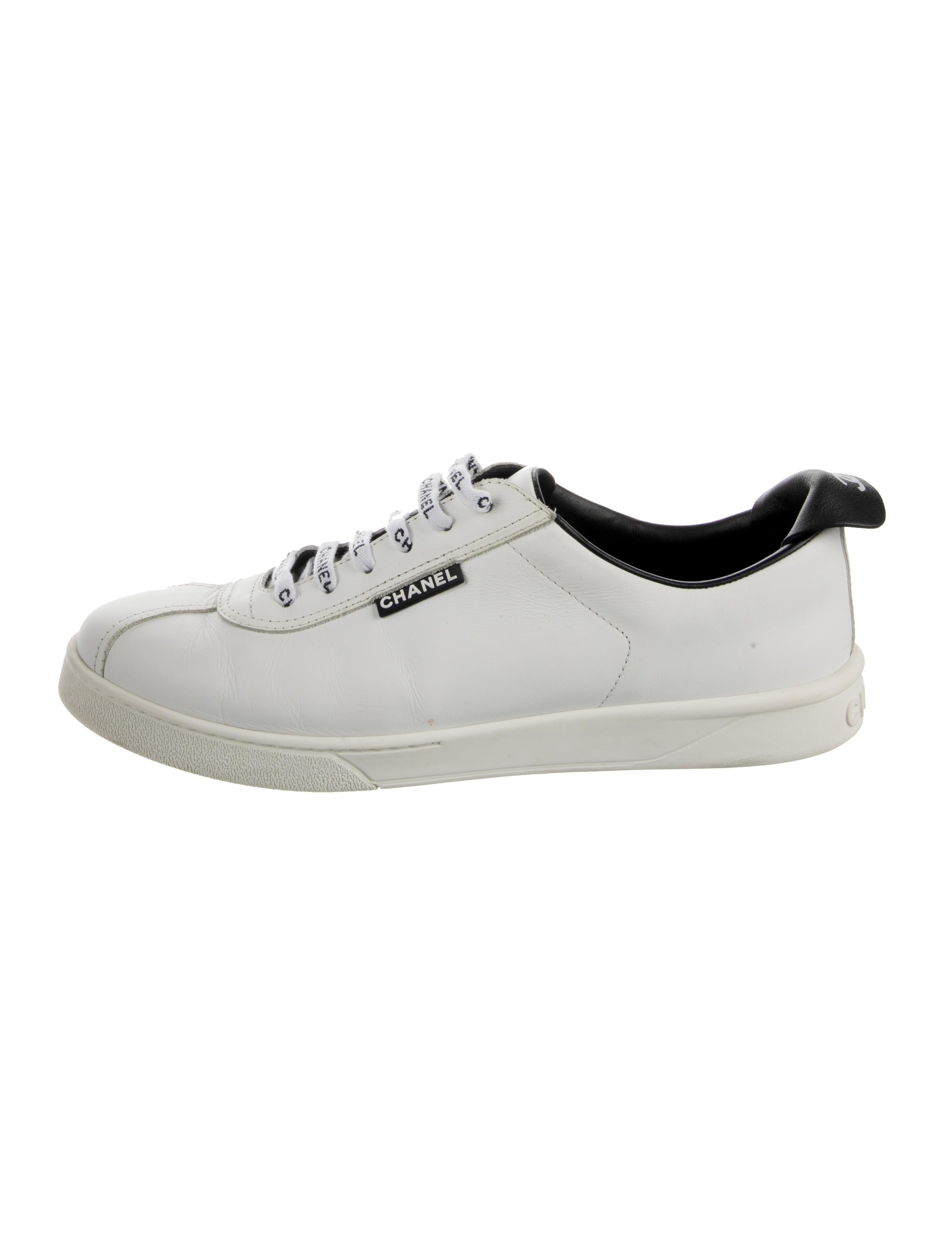 Chanel Interlocking CC Logo Leather Sneakers