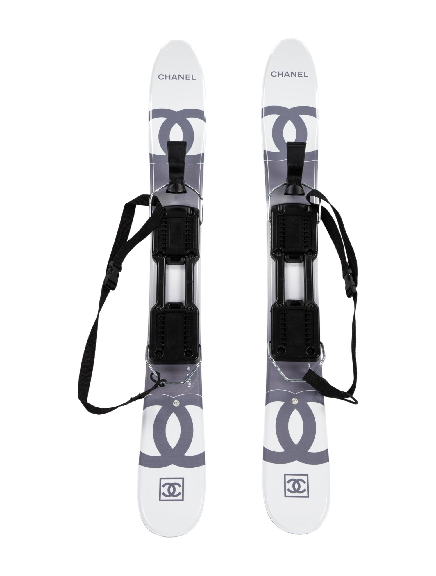 Chanel Short Snow Skis
