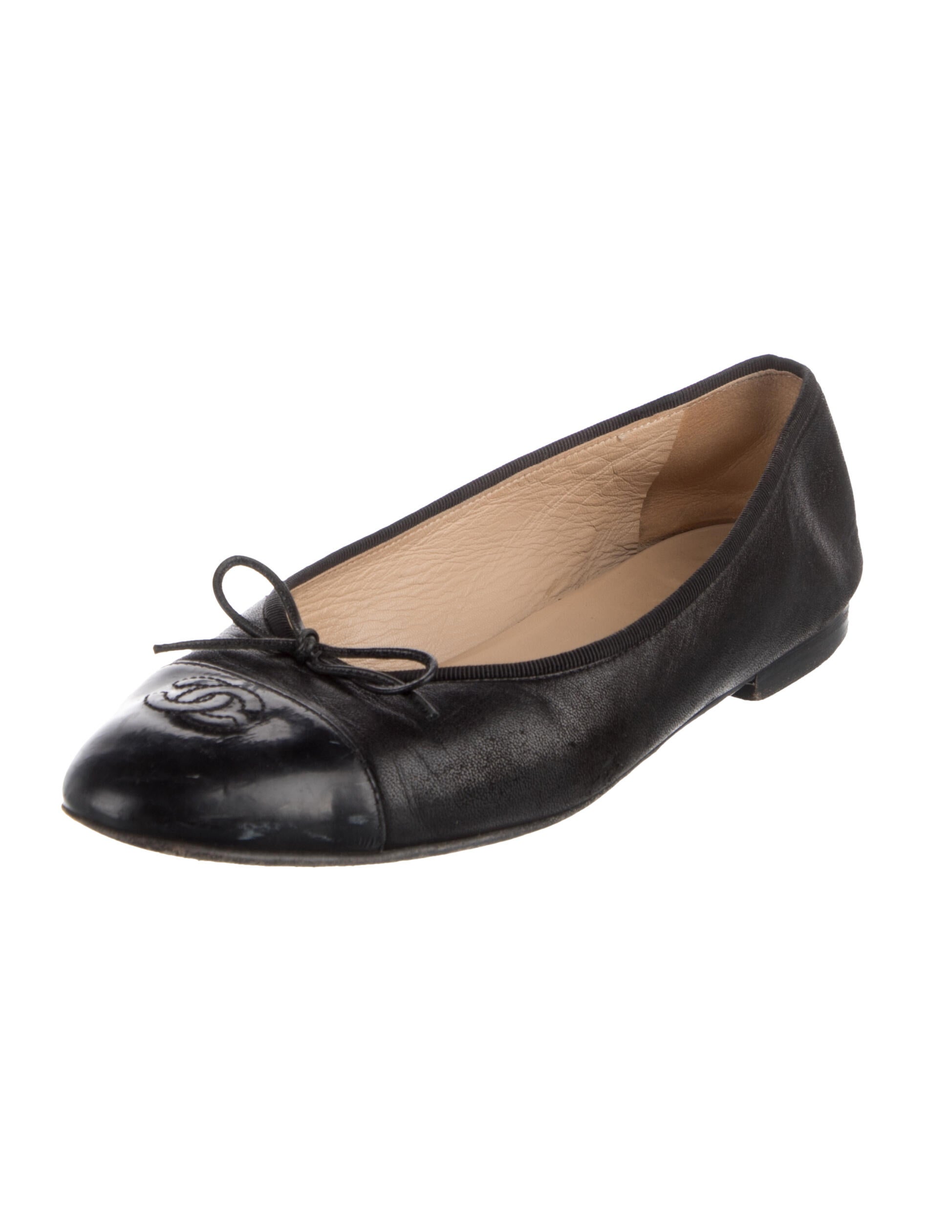 Chanel Interlocking CC Logo Lambskin Ballet Flats
