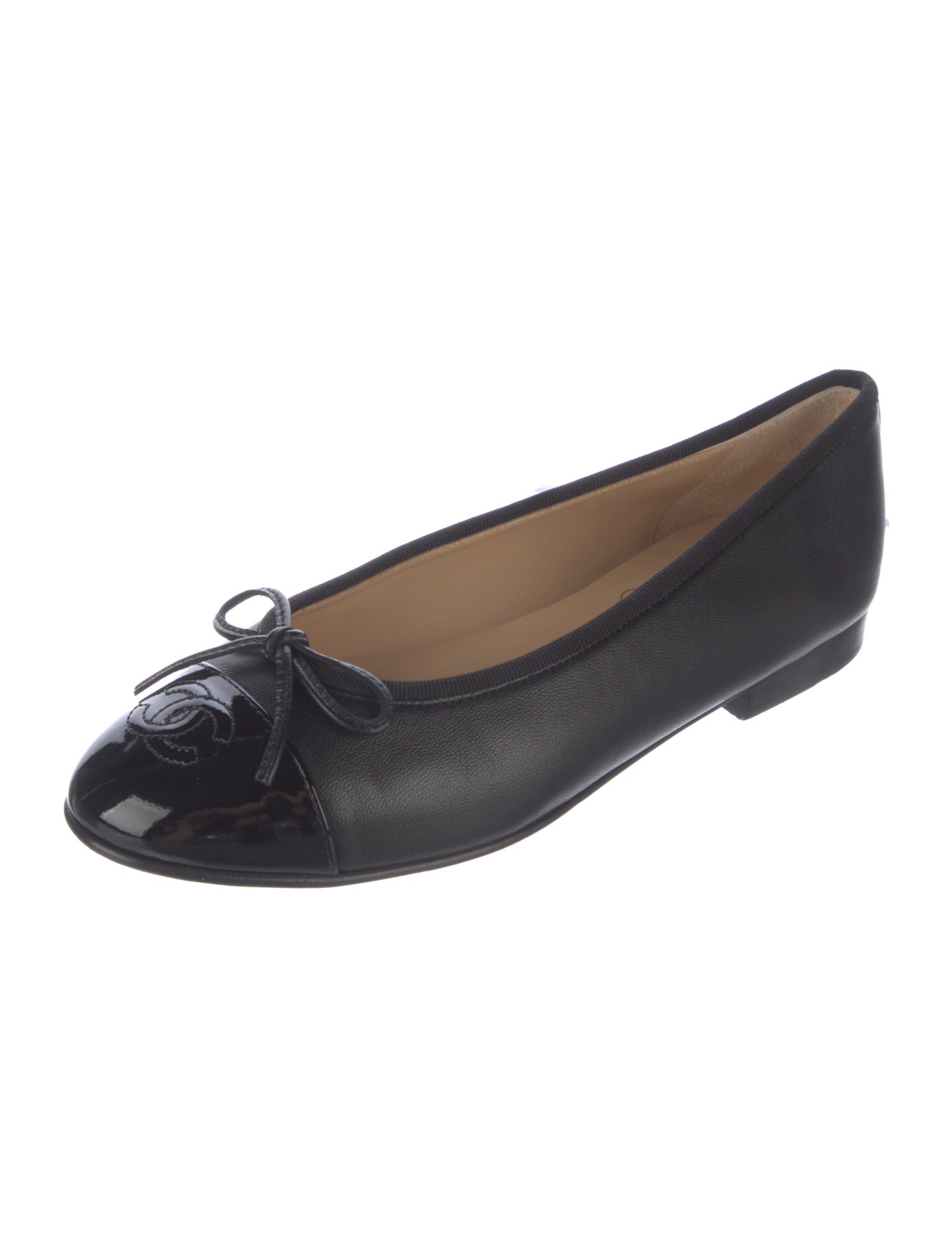 Chanel Interlocking CC Logo Leather Ballet Flats