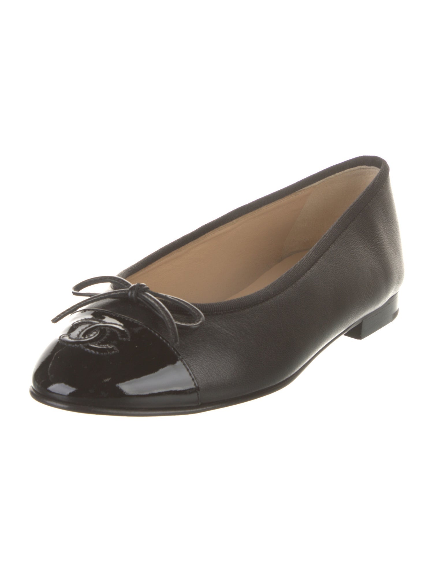 Chanel Interlocking CC Logo Leather Ballet Flats