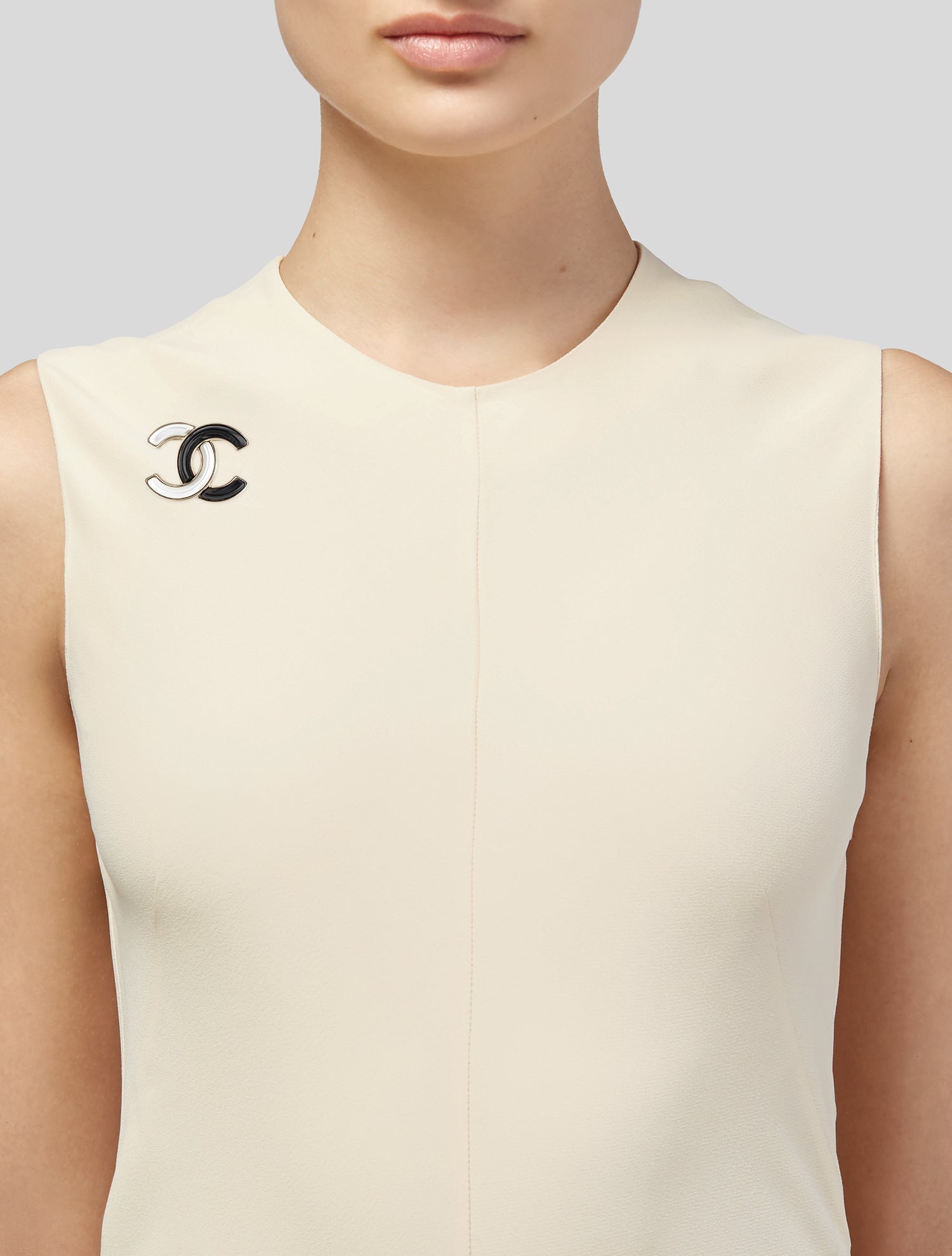 Chanel 2023 Faux Pearl & Resin CC Brooch