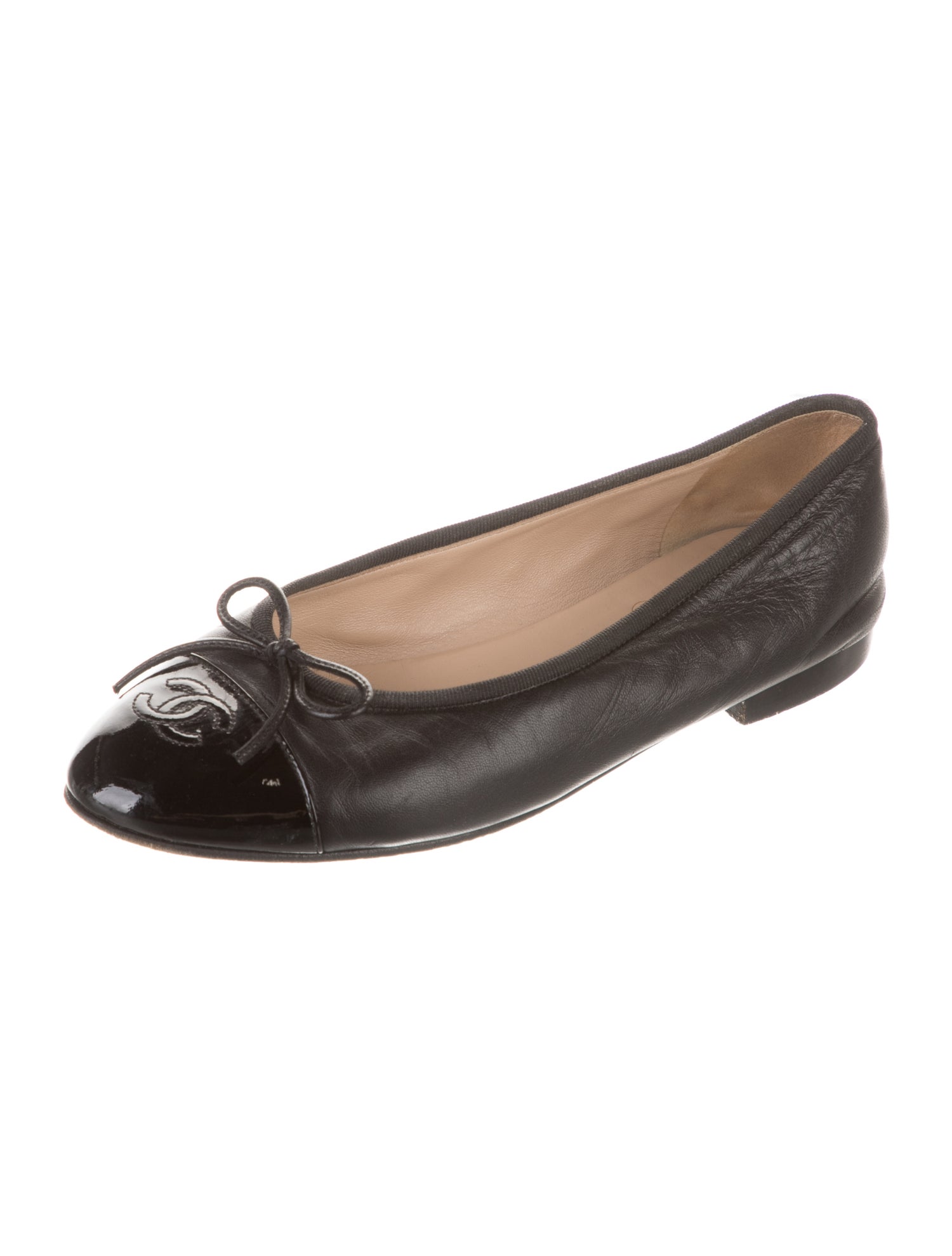 Chanel Interlocking CC Logo Leather Ballet Flats