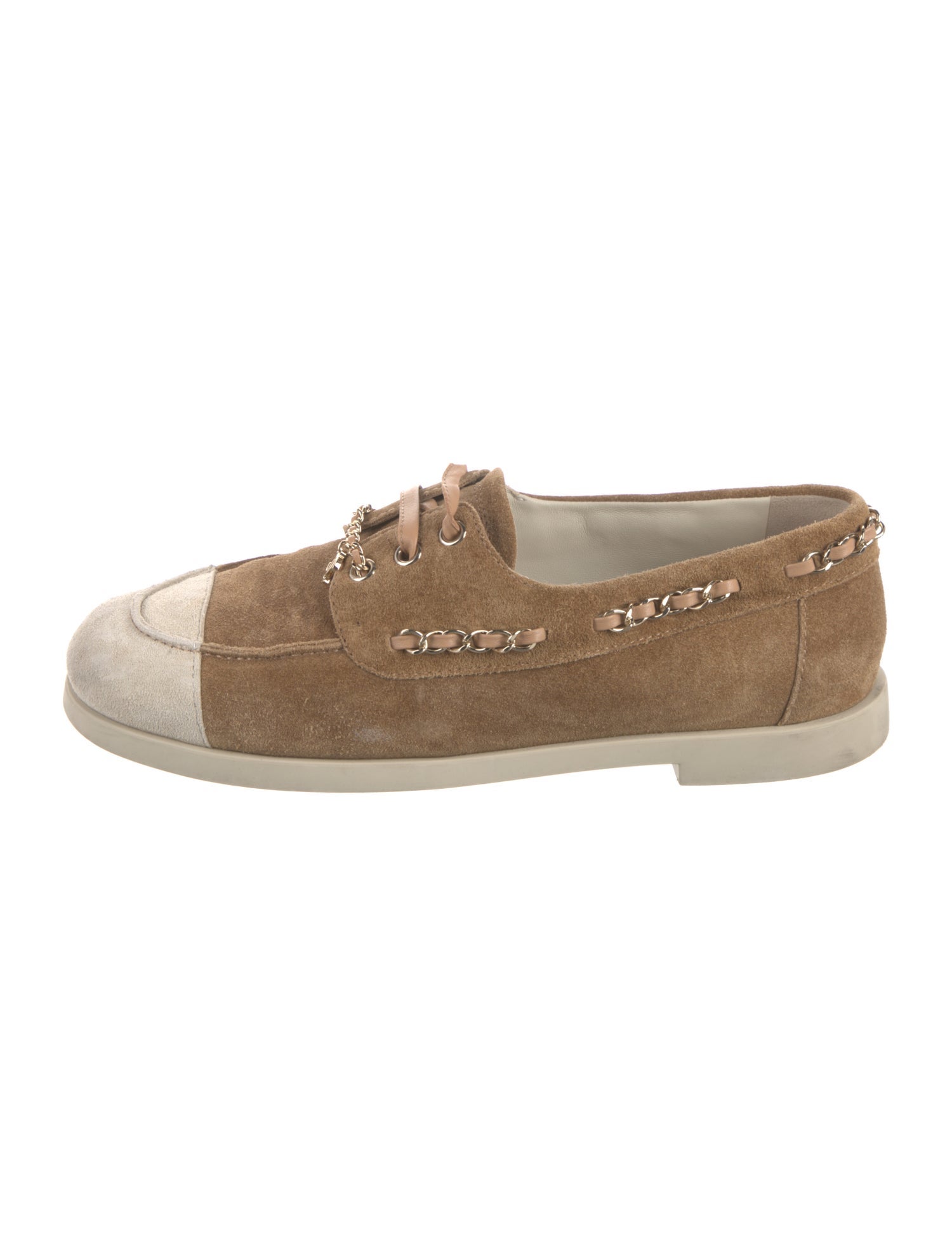 Chanel 2025-2026 Interlocking CC Logo Oxfords