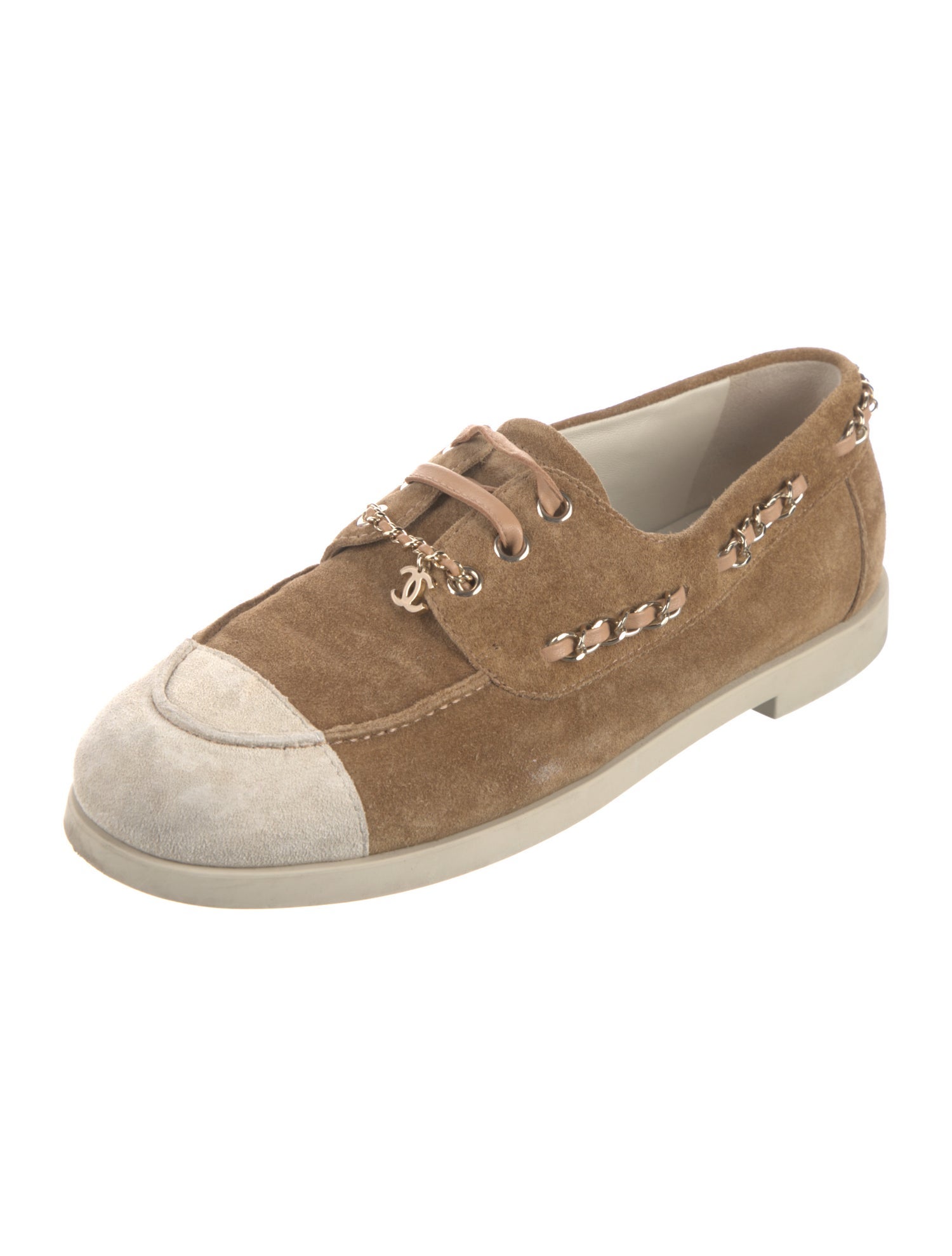 Chanel 2025-2026 Interlocking CC Logo Oxfords