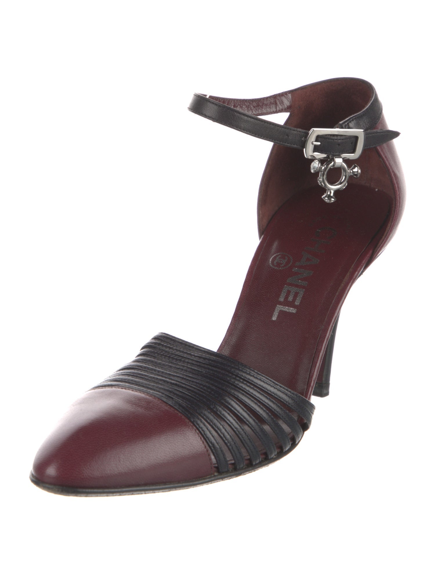 Chanel 2003 Interlocking CC Logo D'Orsay Pumps