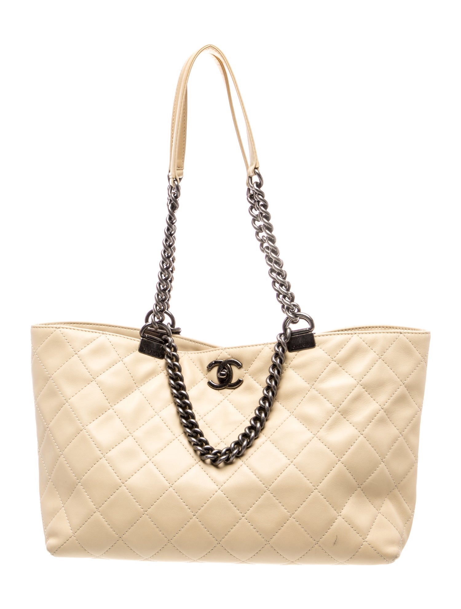 Chanel Shopping in Chains Tote