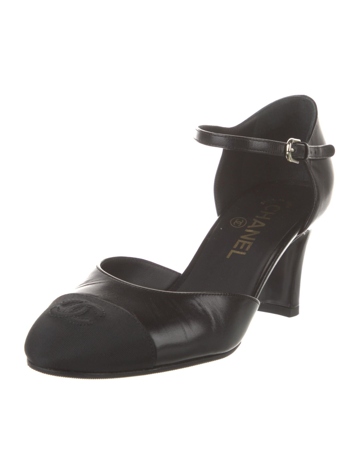 Chanel Interlocking CC Logo Leather D'Orsay Pumps