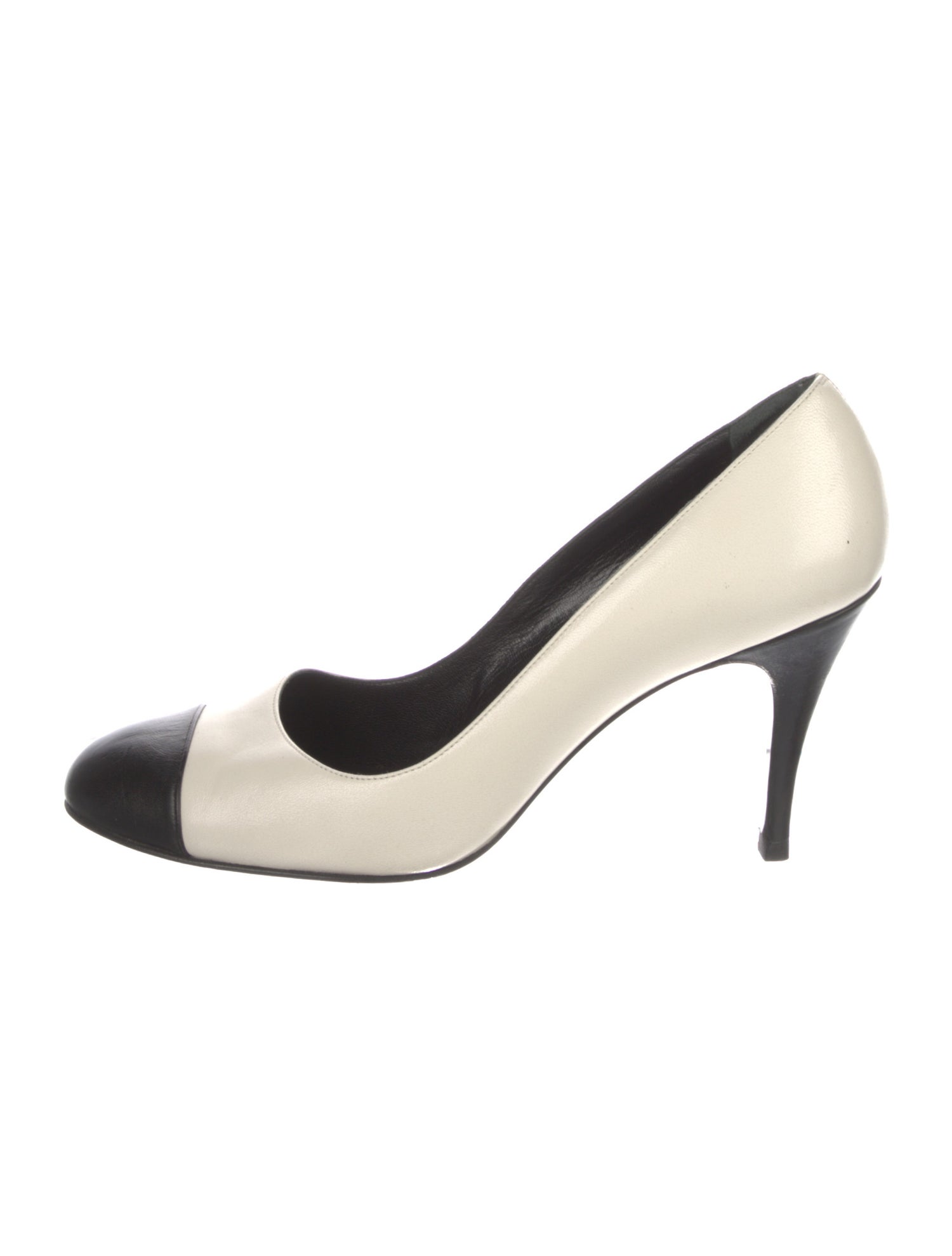 Chanel Vintage Leather Pumps