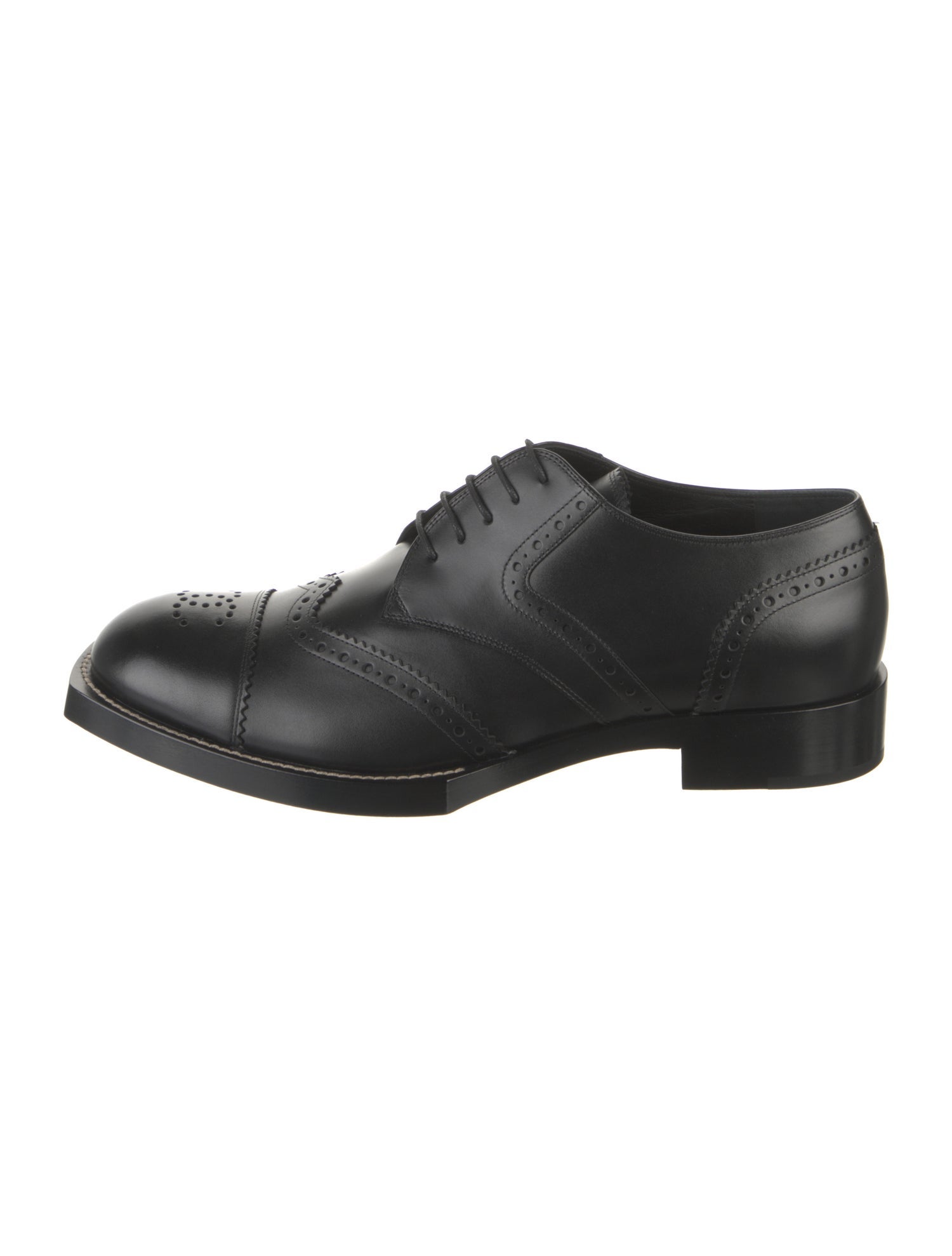 Chanel 2026 Interlocking CC Logo Brogues