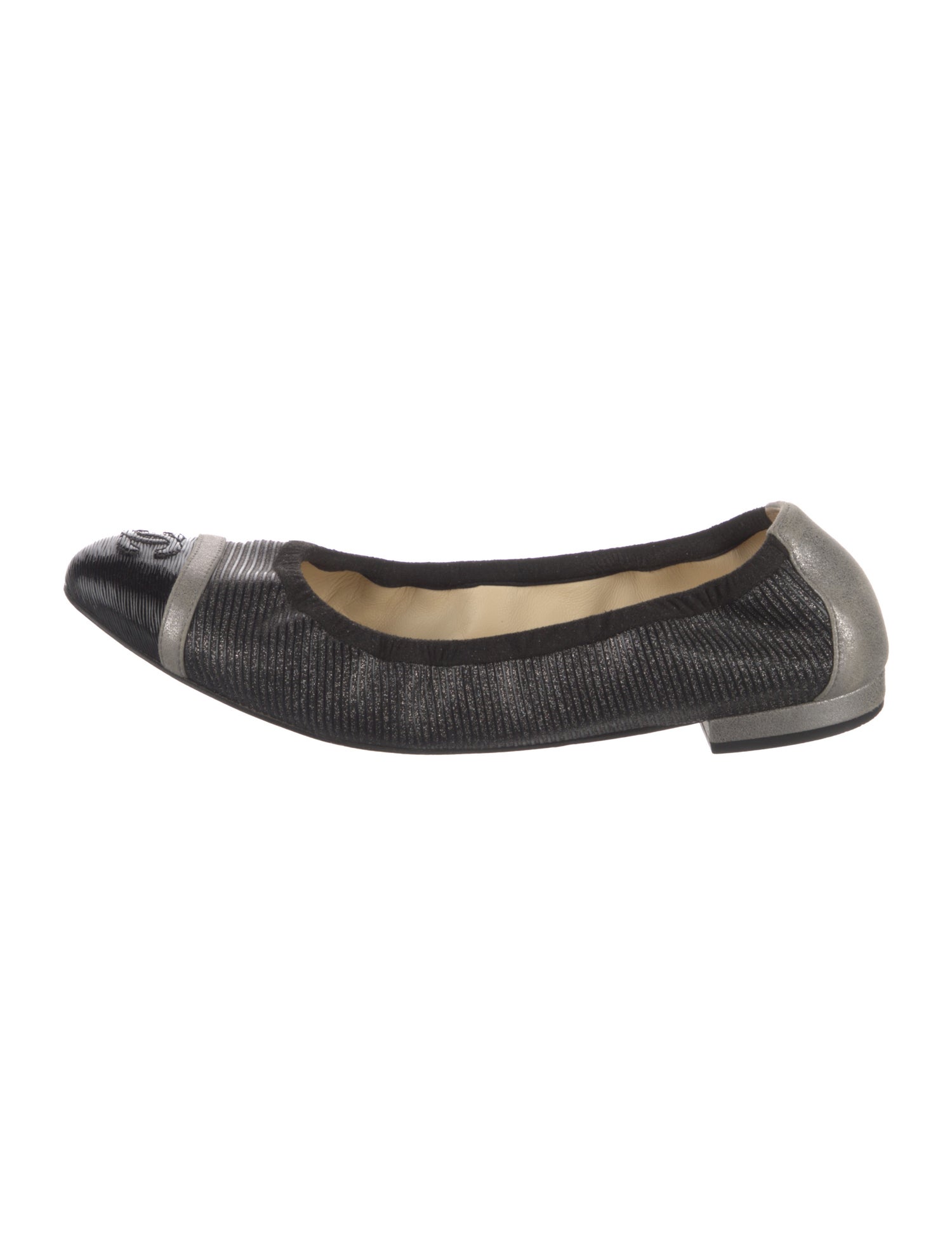 Chanel 2017 Interlocking CC Logo Ballet Flats