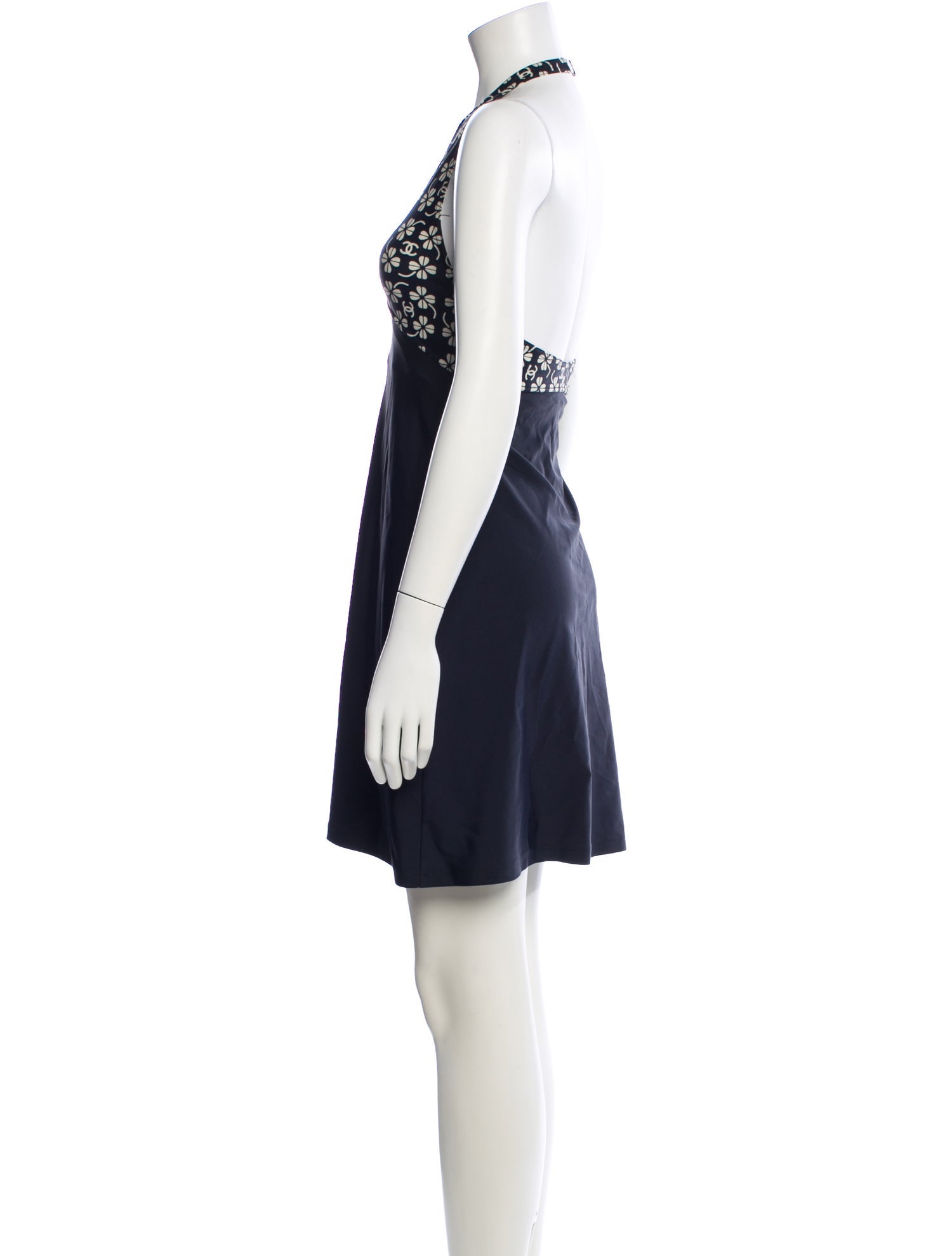 Chanel Vintage 2001 Cover-Up