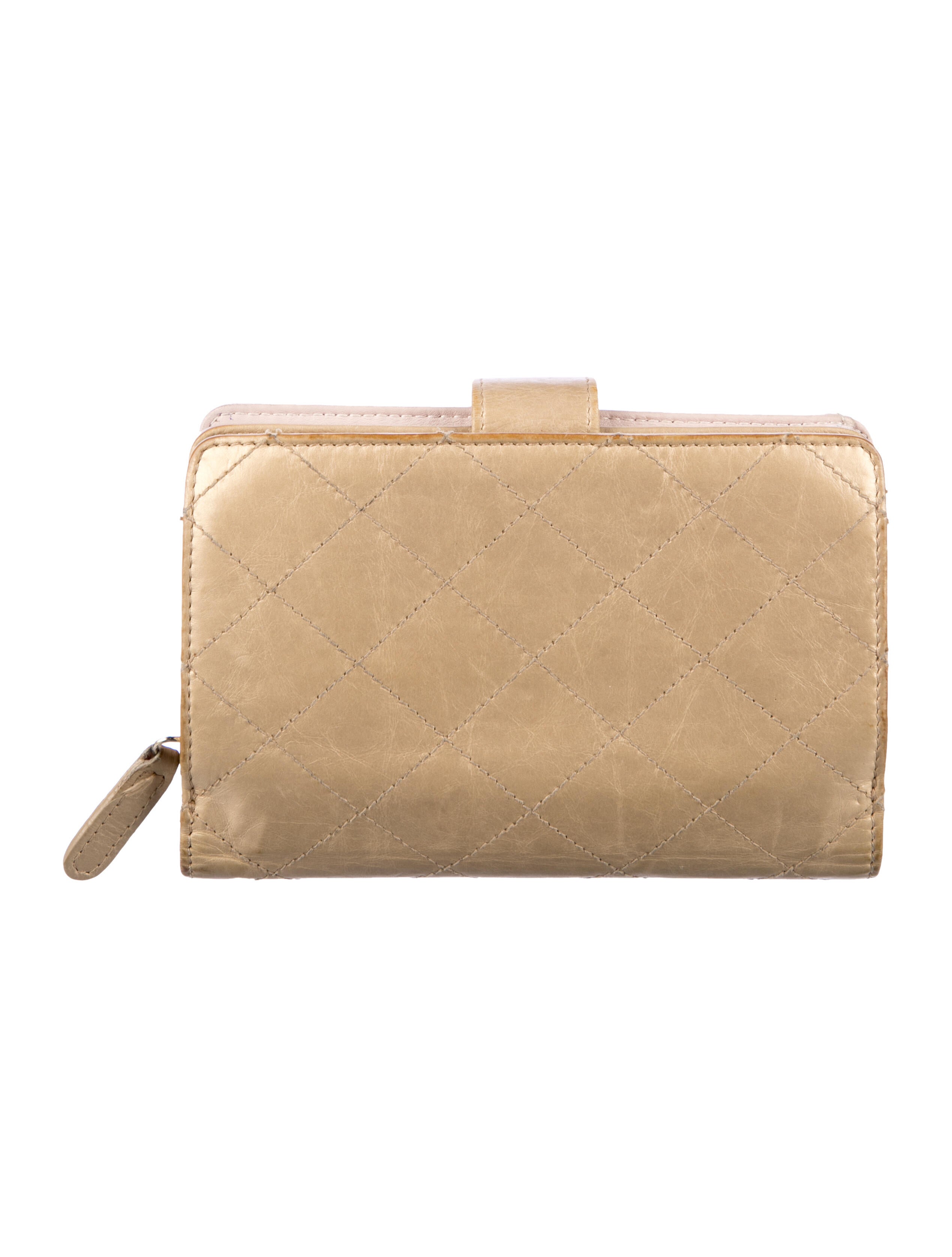 Chanel 2011-2012 Interlocking CC Logo French Purse