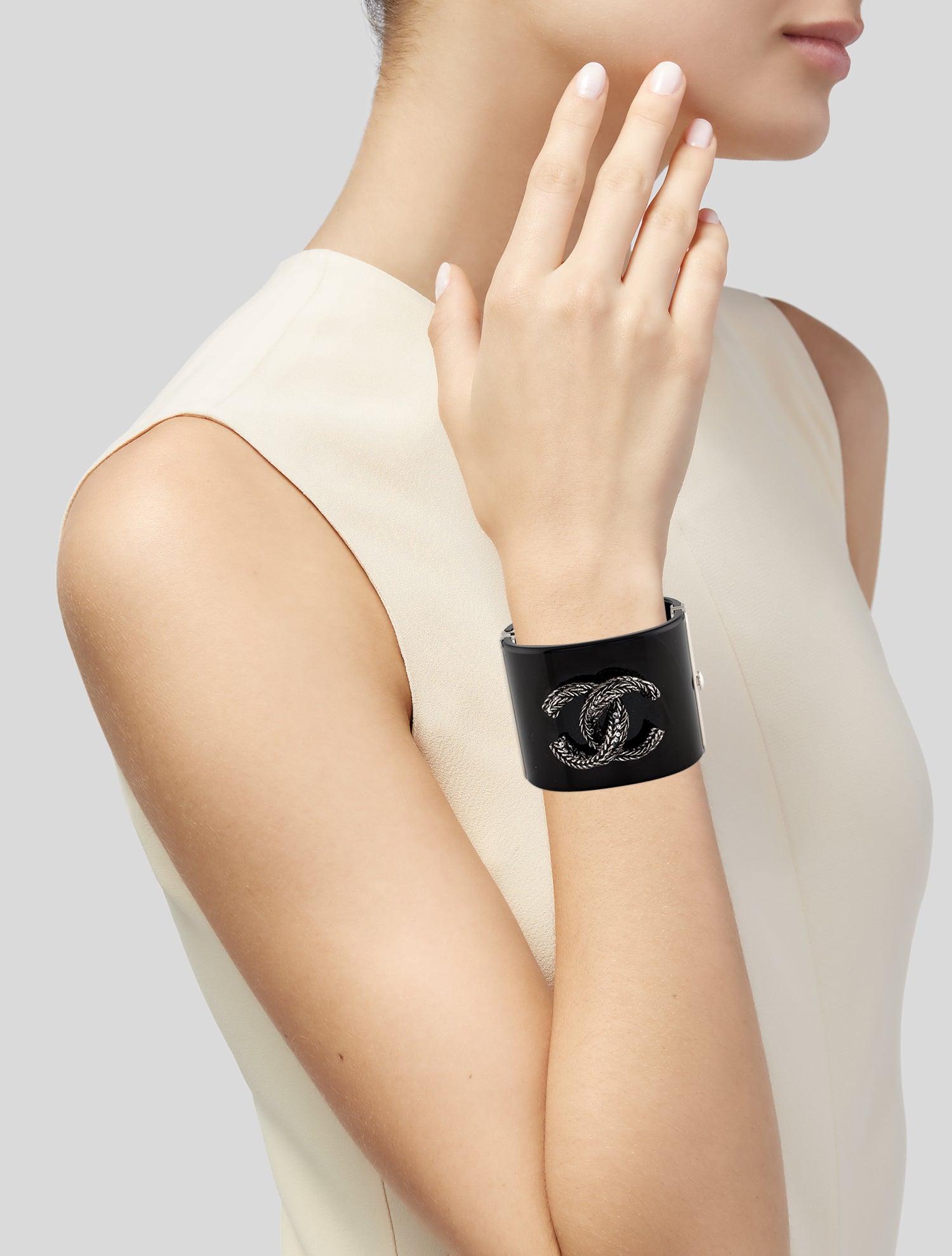 Chanel Resin & Strass CC Bracelet