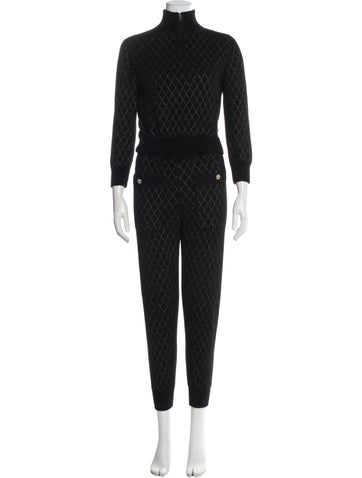 Pre-owned Chanel 2019 Printed Sweatpants In Black