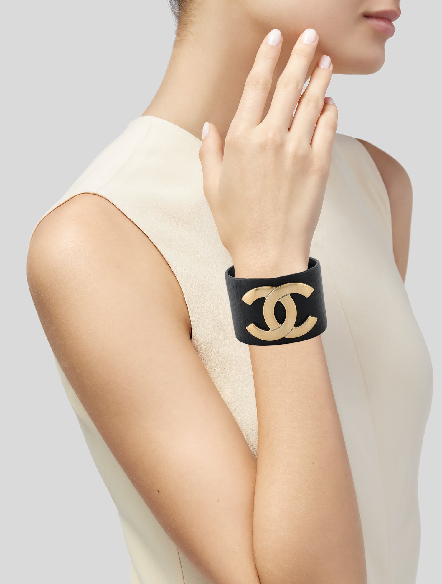 Chanel Chanel Leather CC Wrap Bracelet