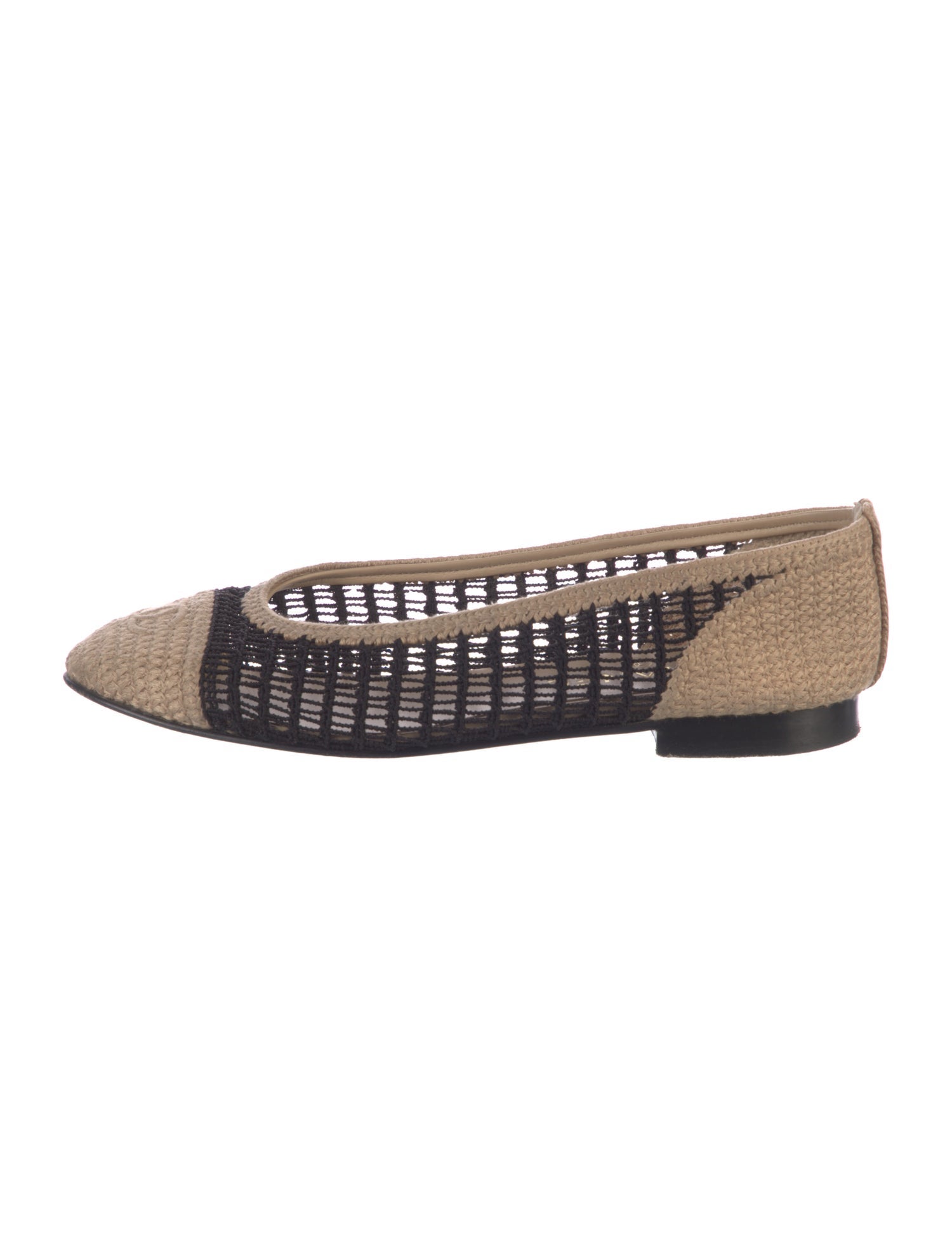 Chanel Interlocking CC Logo Ballet Flats