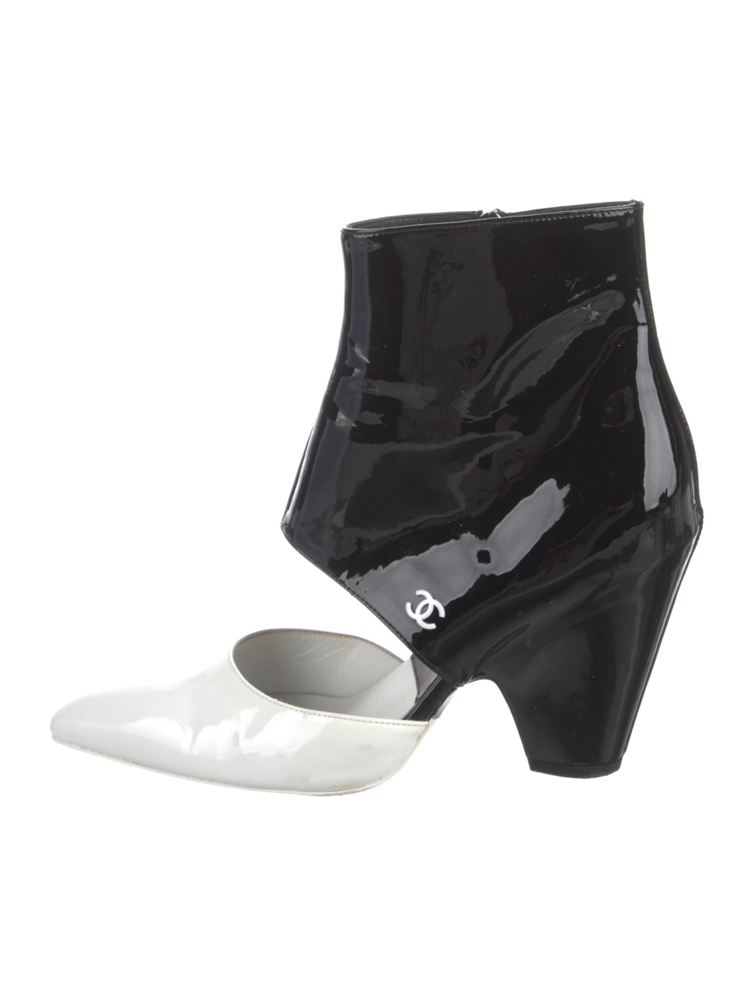 Chanel 2020 Interlocking CC Logo Boots