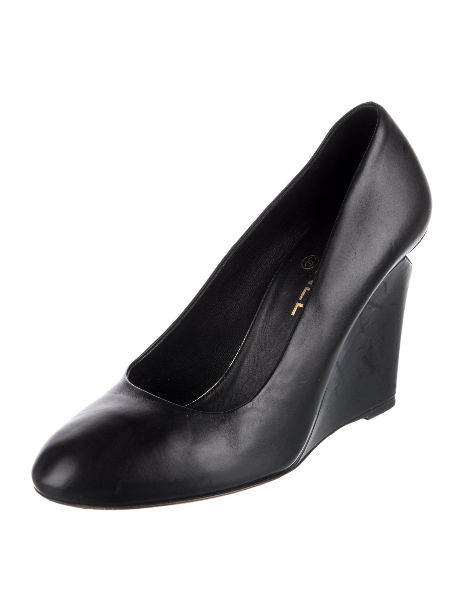 Chanel 2015 Interlocking CC Logo Pumps