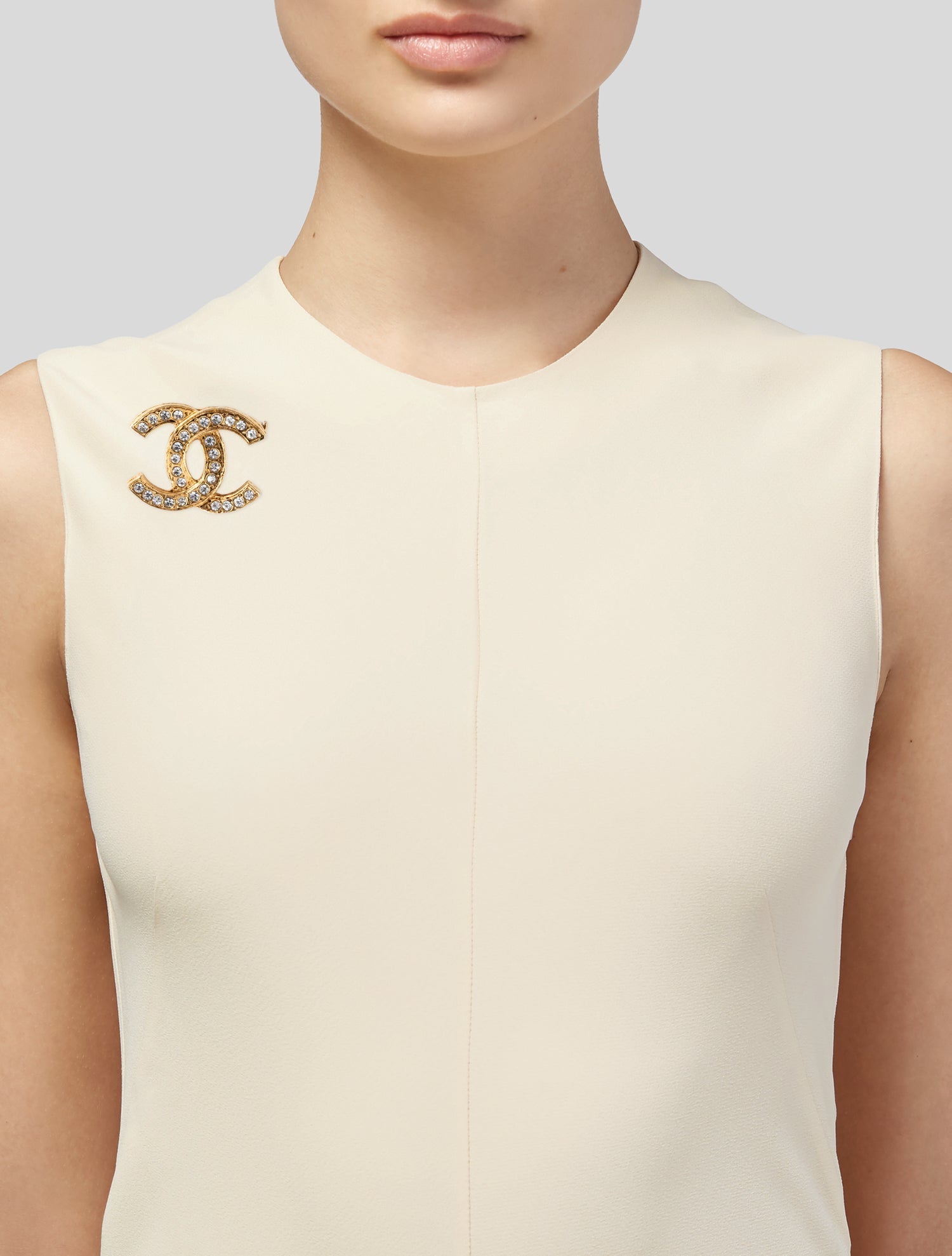 Chanel Vintage Strass CC Brooch