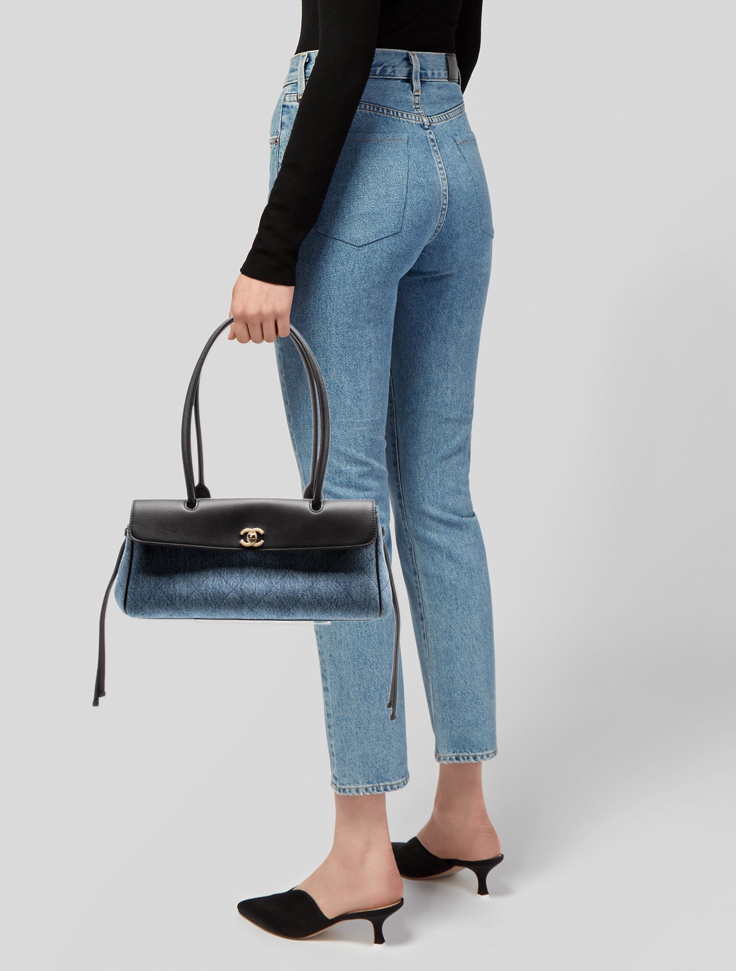 2026 Small Urban Essentials Shopping Tote — 2/6