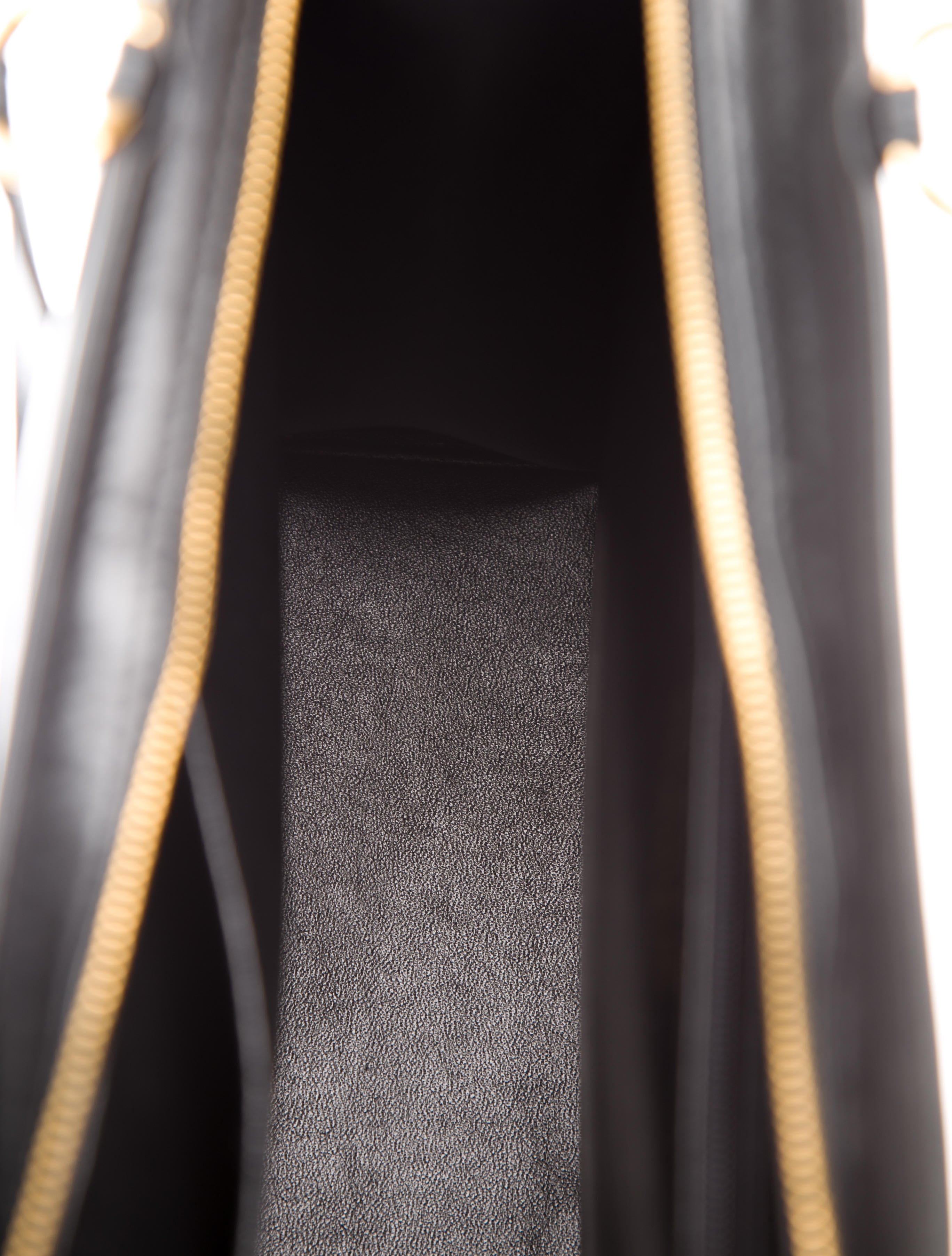 chanel medium lambskin tote handbags cha148540 the chanel medium lambskin tote handbags cha148540 the