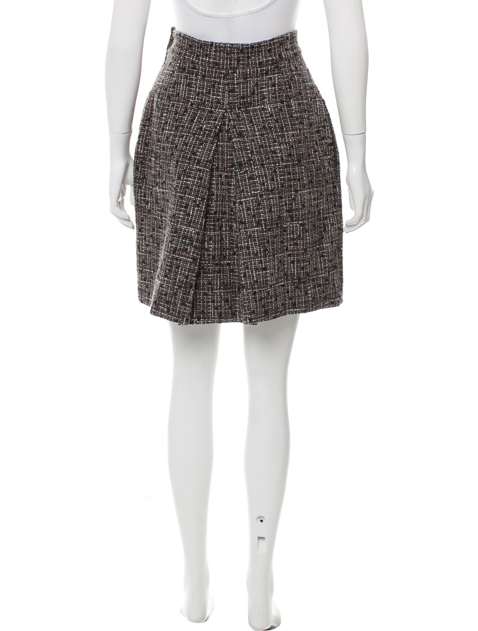 Chanel Tweed Knee-Length Skirt - Clothing - CHA159819 | The RealReal