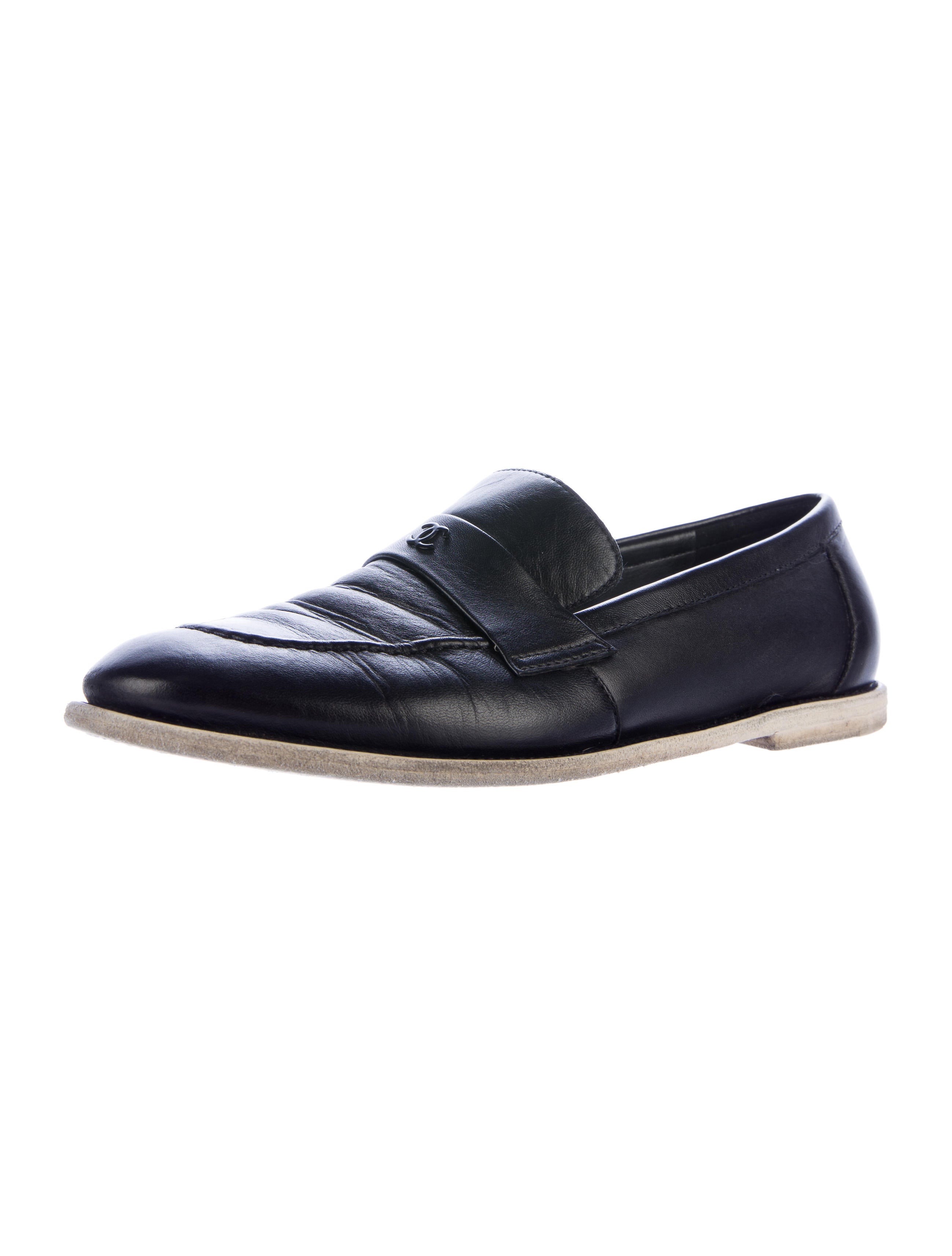 chanel leather loafers chanel cc leather loafers shoes cha160682 the realreal chanel leather loafers chanel cc leather loafers shoes cha160682 the realreal