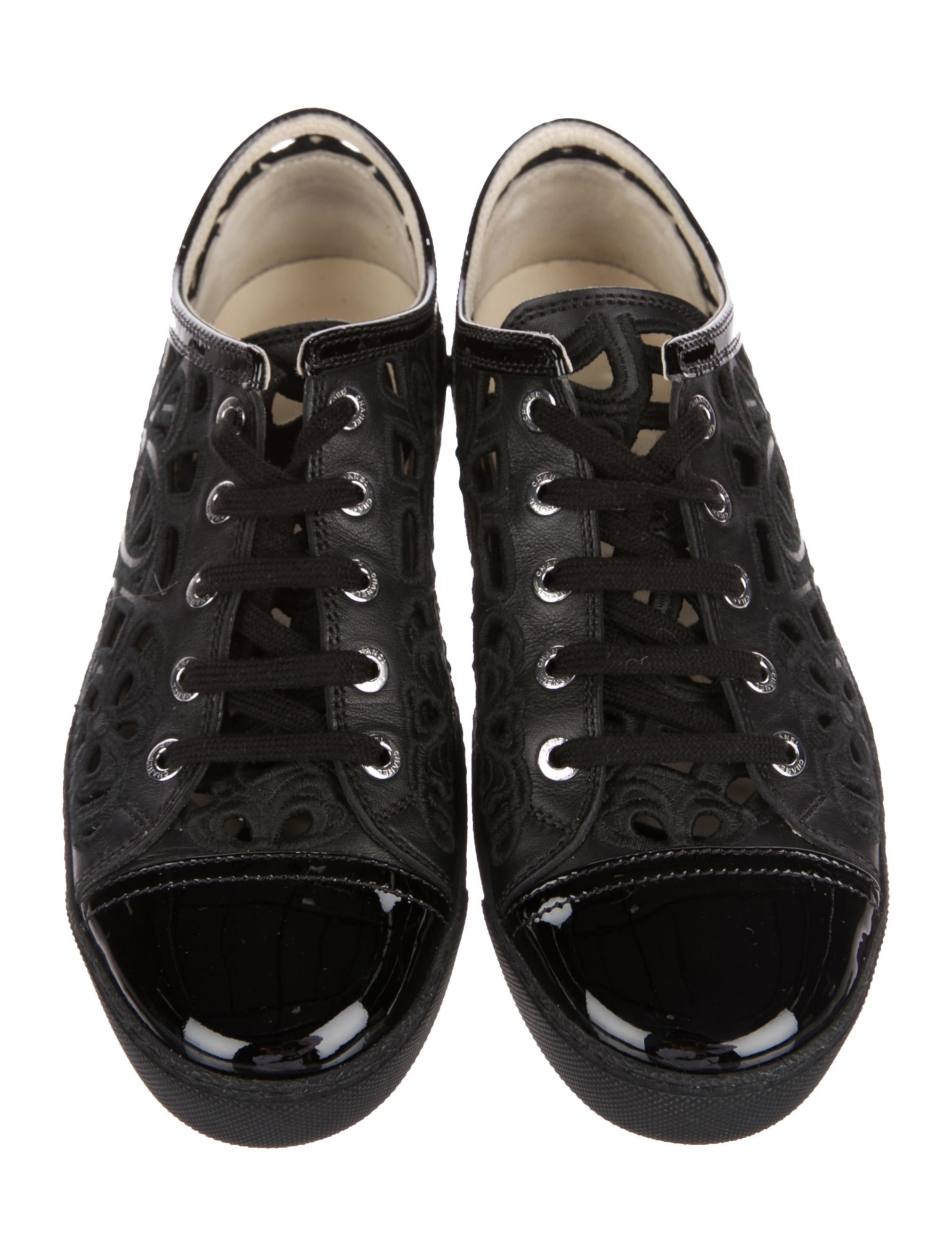 cut out sneakers chanel cap toe cut out sneakers shoes cha194657 the cut out sneakers chanel cap toe cut out sneakers shoes cha194657 the