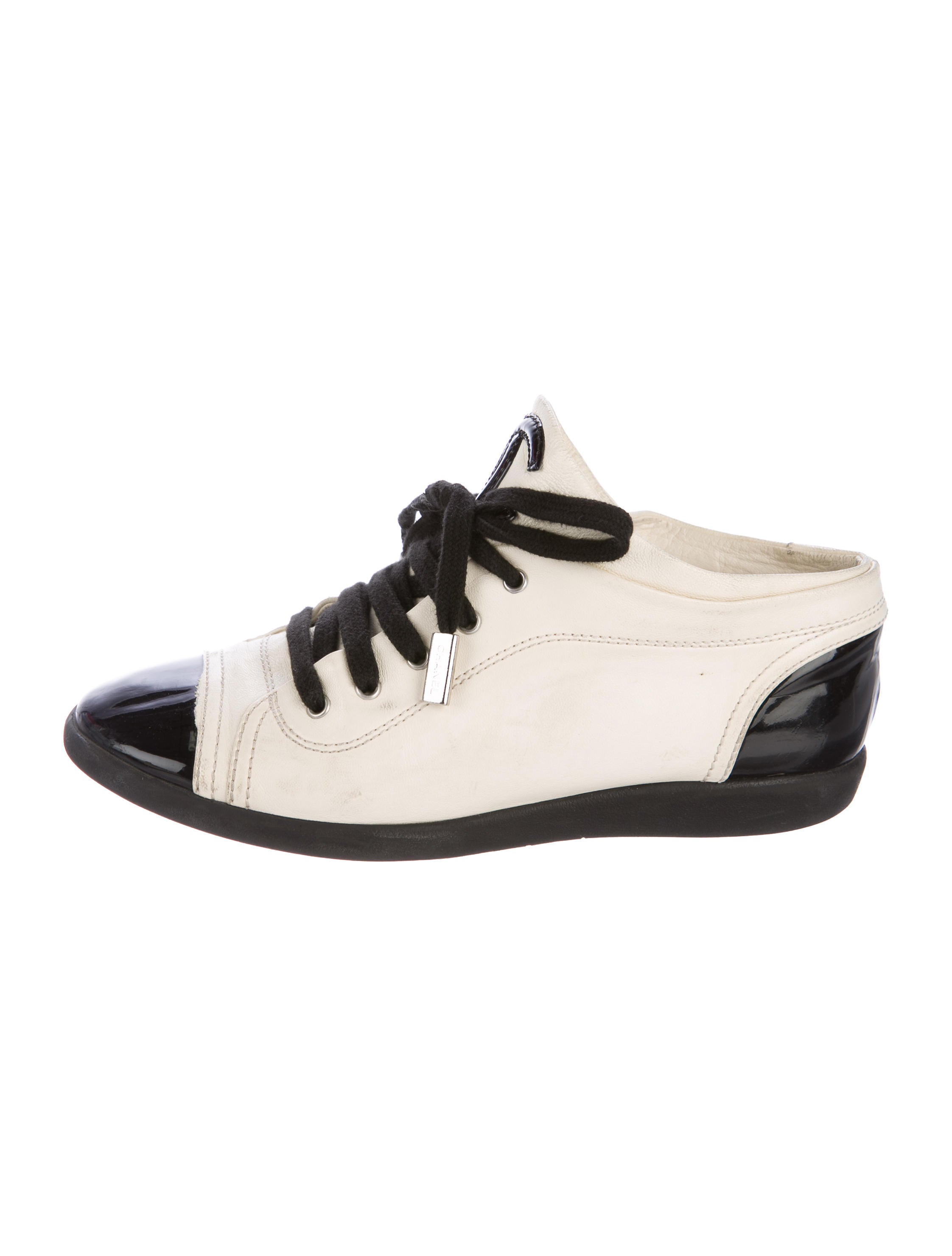 chanel sneakers for sale chanel cc cap toe sneakers shoes cha207532 the realreal chanel sneakers for sale chanel cc cap toe sneakers shoes cha207532 the realreal