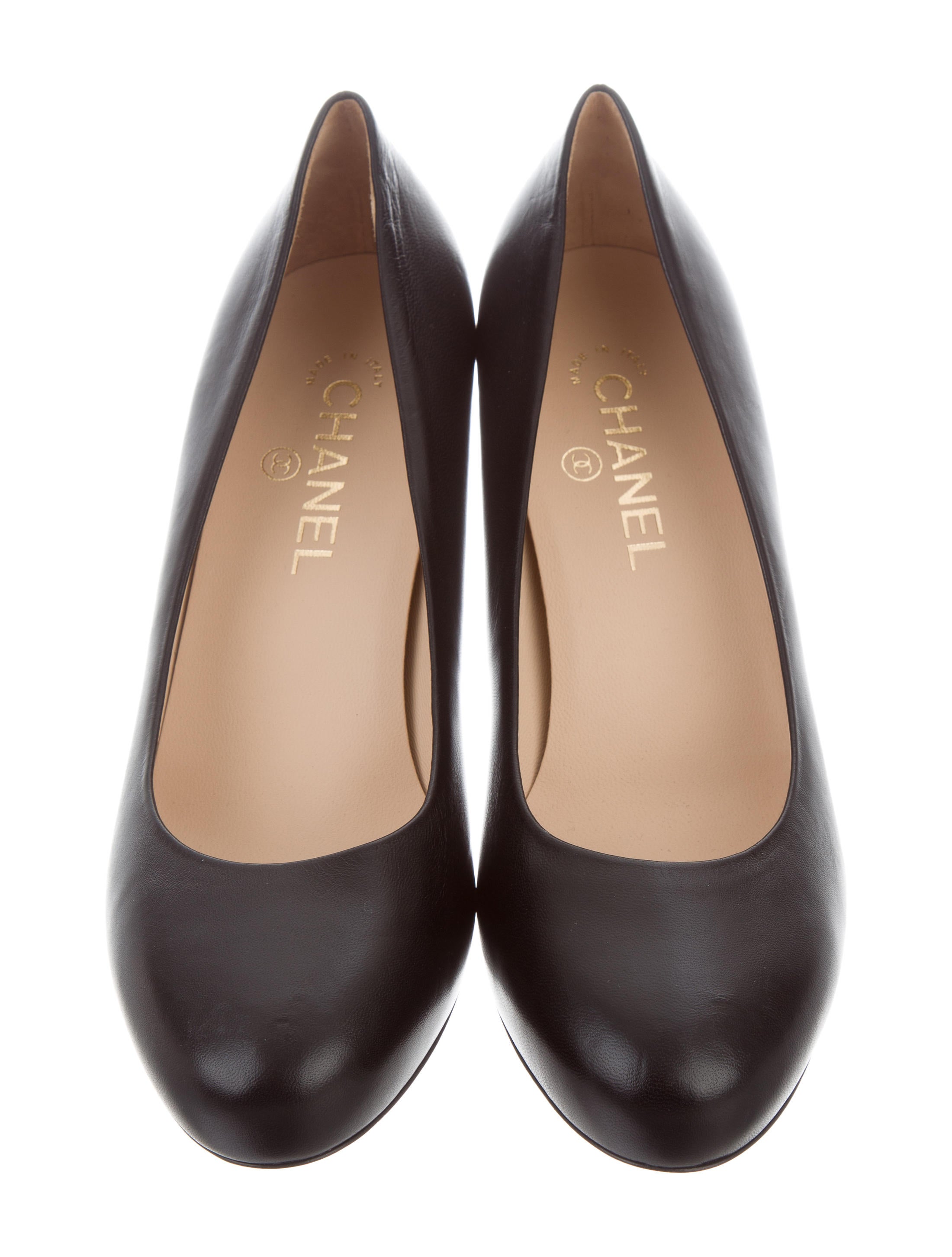 chanel leather cc pumps w/ tags - shoes - cha229491 | the real