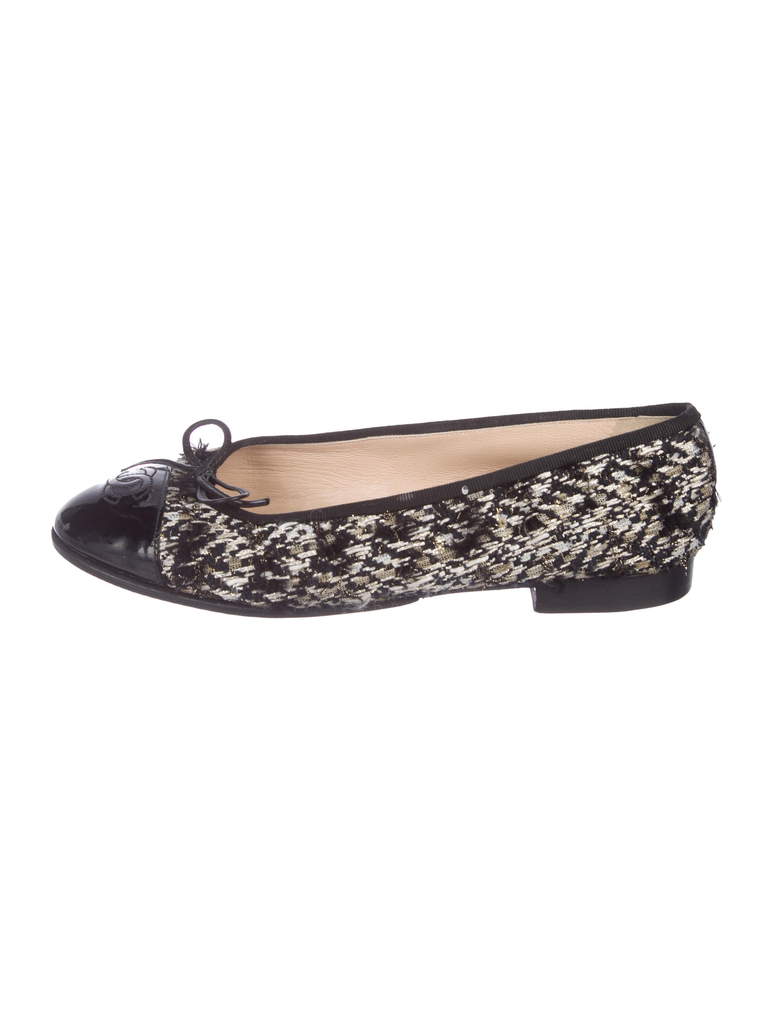 chanel tweed cc flats - shoes - cha288538 | the realreal