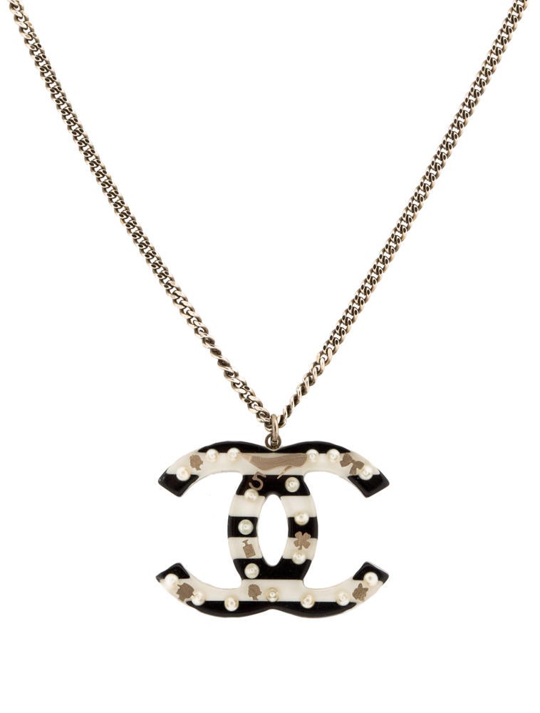 Chanel Necklace Necklaces CHA29346 The RealReal