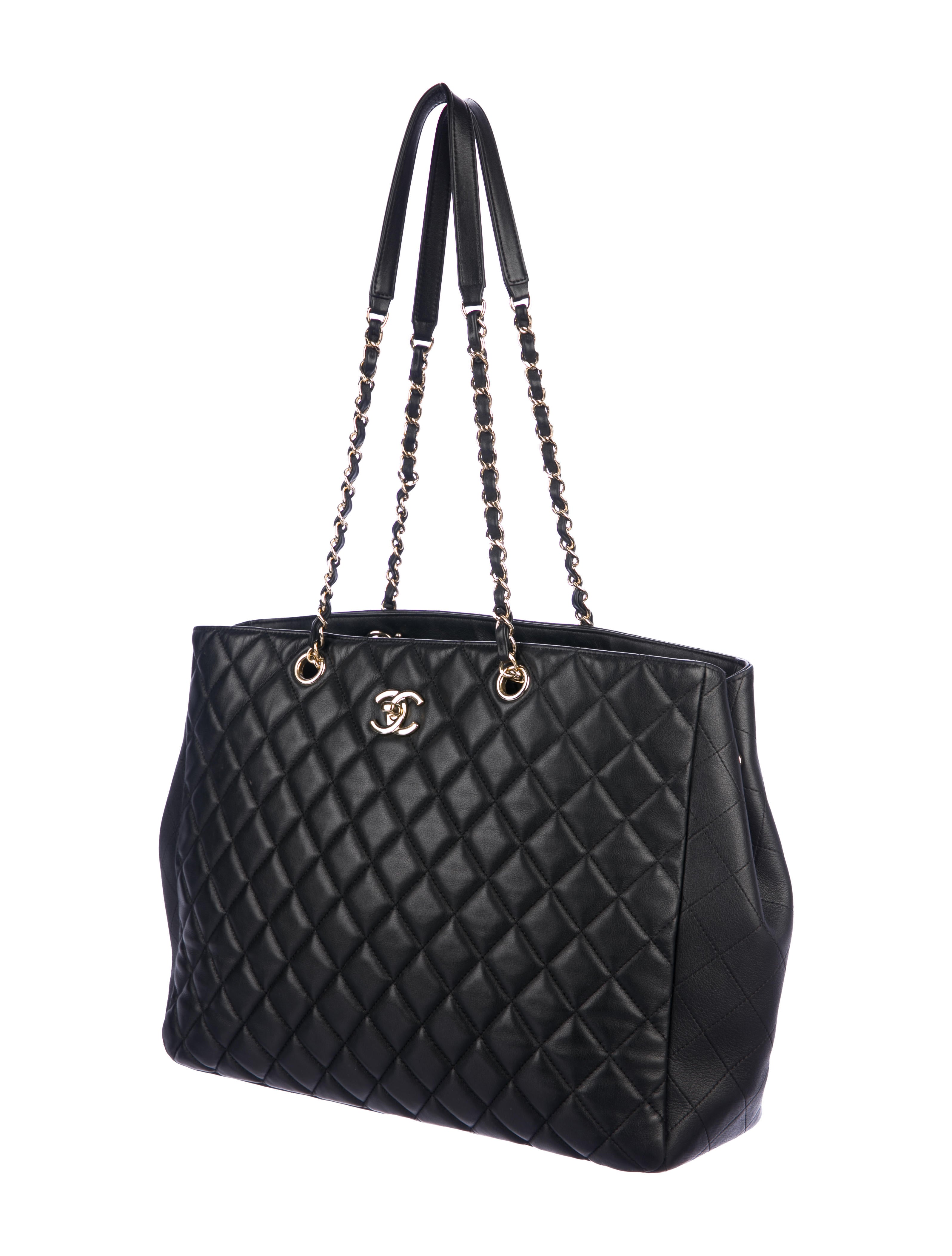 chanel classic tote