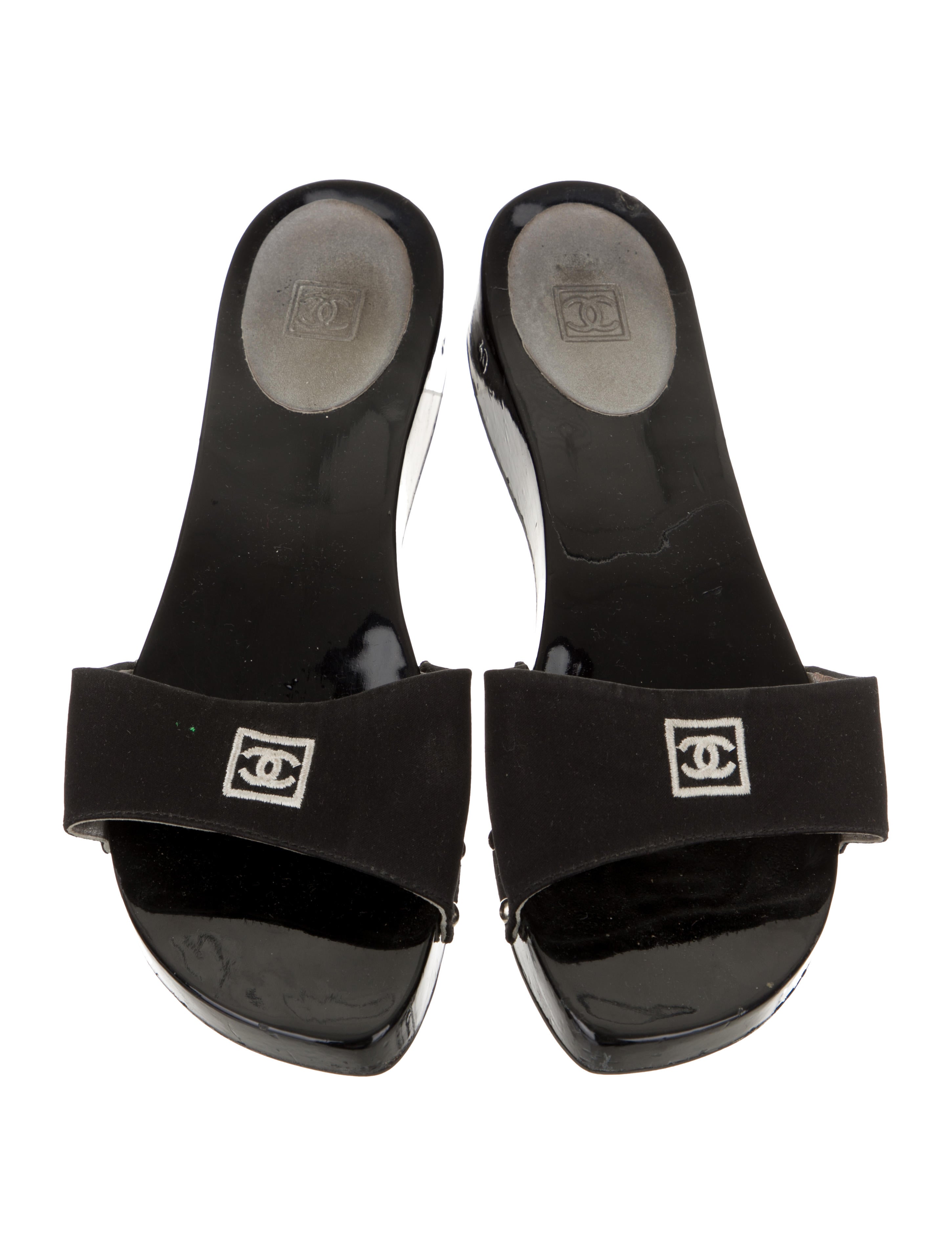 chanel slide shoes