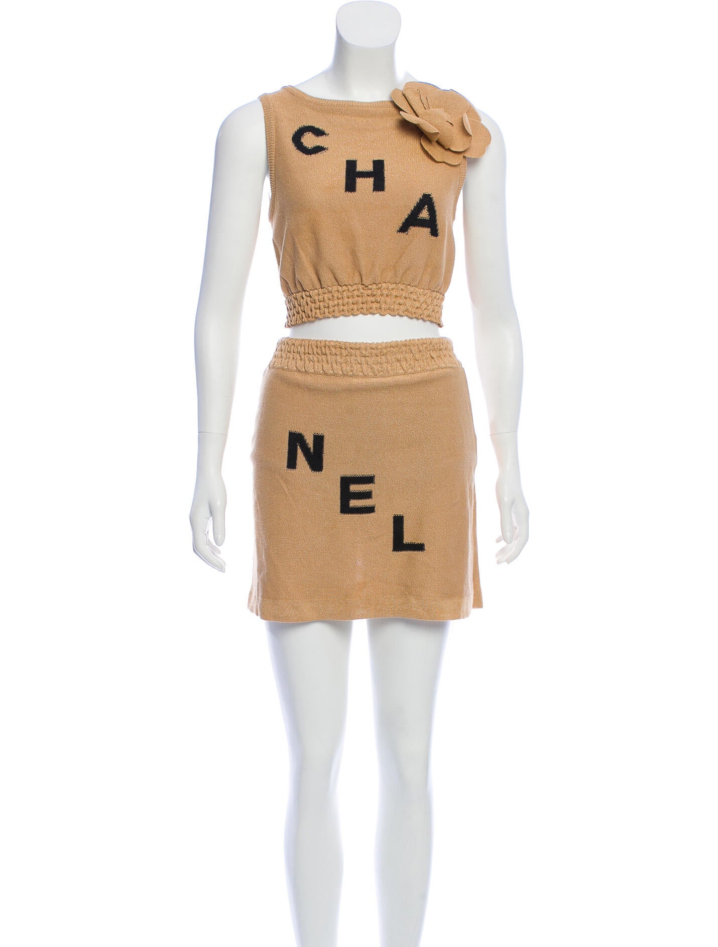 chanel logo skirt
