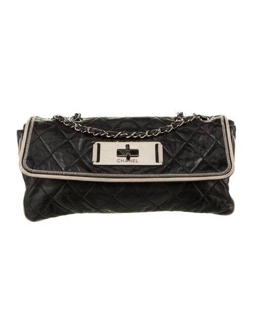 Chanel Reissue E/W Flap Bag Black