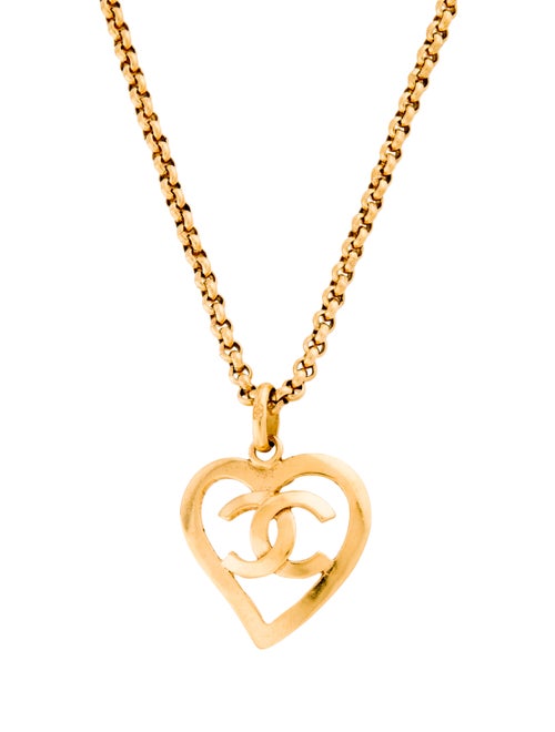 Chanel Vintage CC Heart Pendant Necklace Gold
