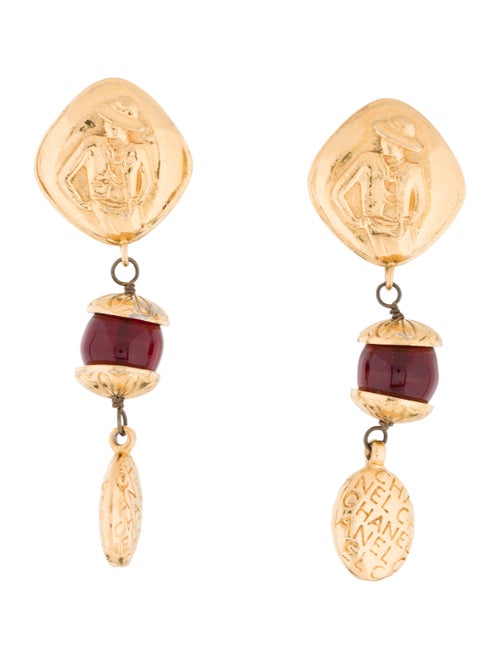 Chanel Vintage Mademoiselle Gripoix Clip-On Earrin